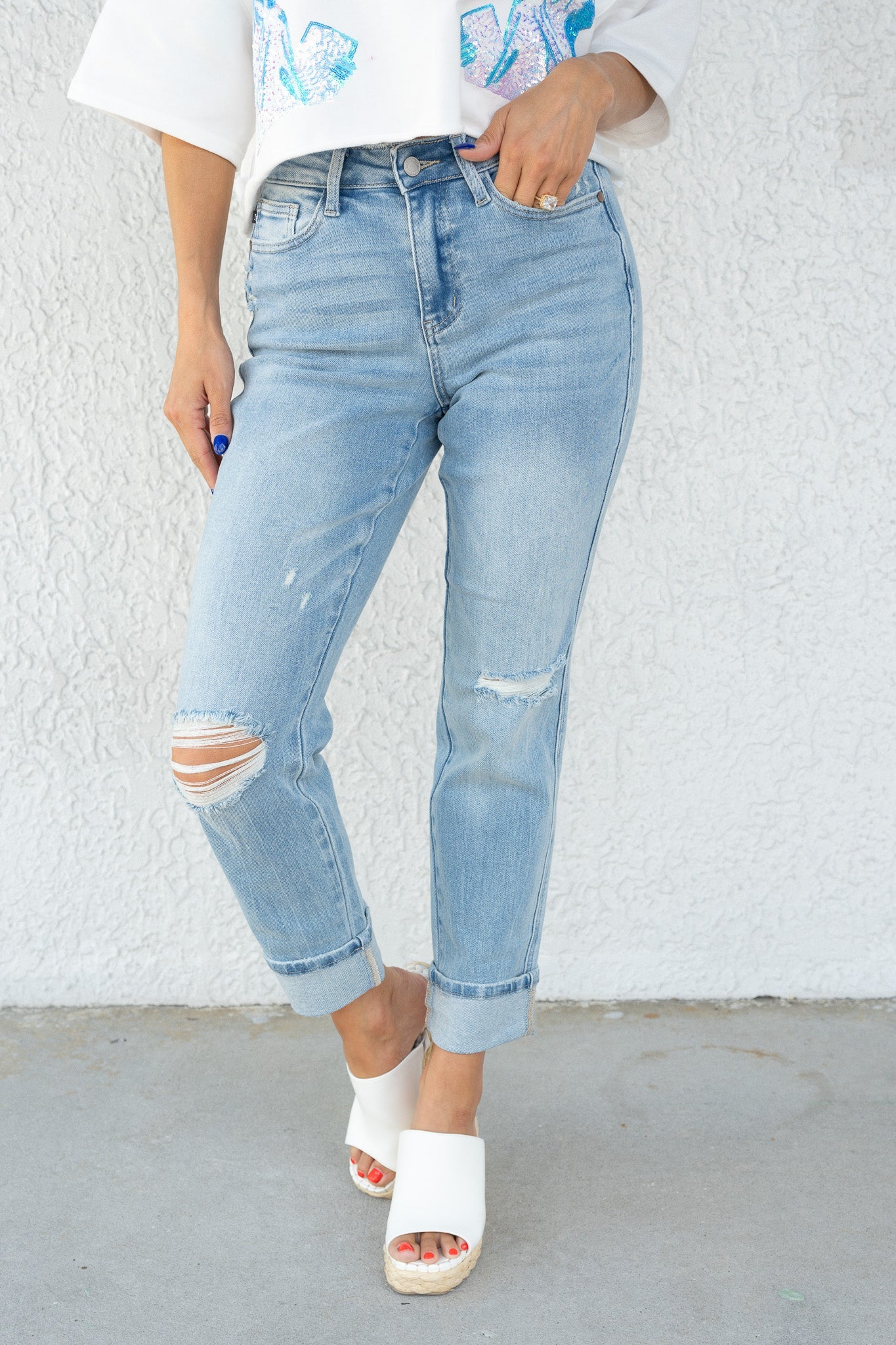 Judy Blue Star Struck Mid Rise Cuff Boyfriend Jeans *JB