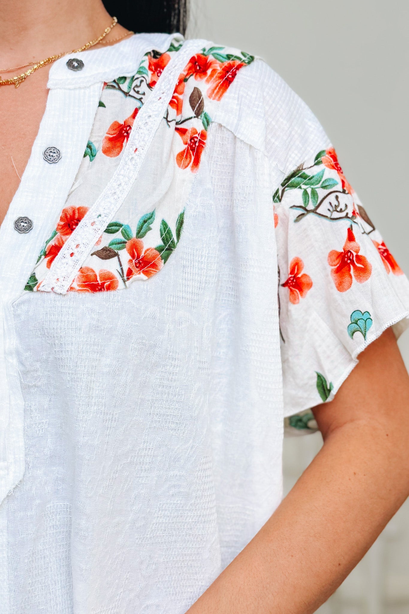 Give Her Flowers Floral Top - 2 Colors!