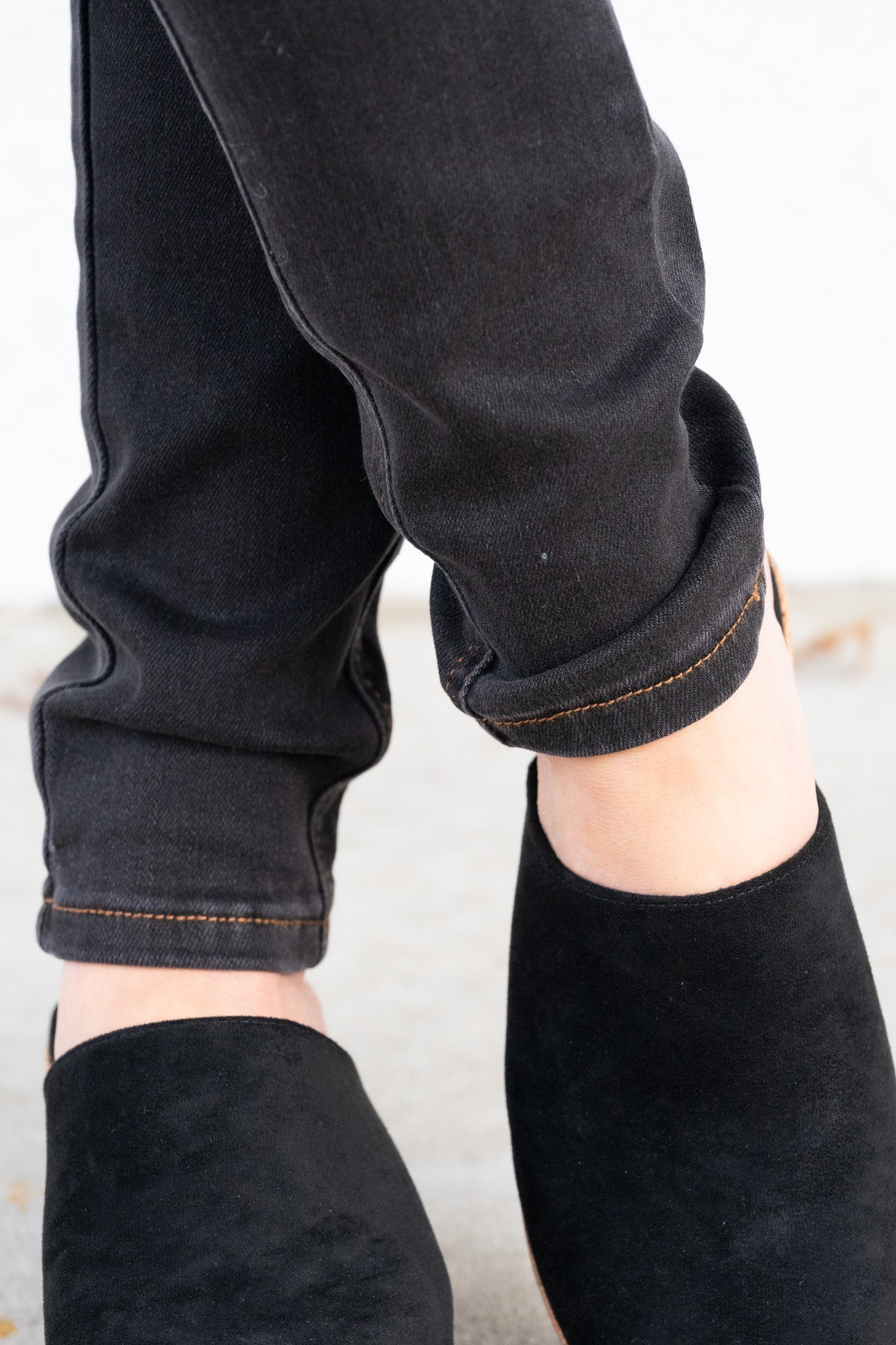 Turned Up By Judy Blue - High Rise Tummy Control Black Wash Skinny Jeans