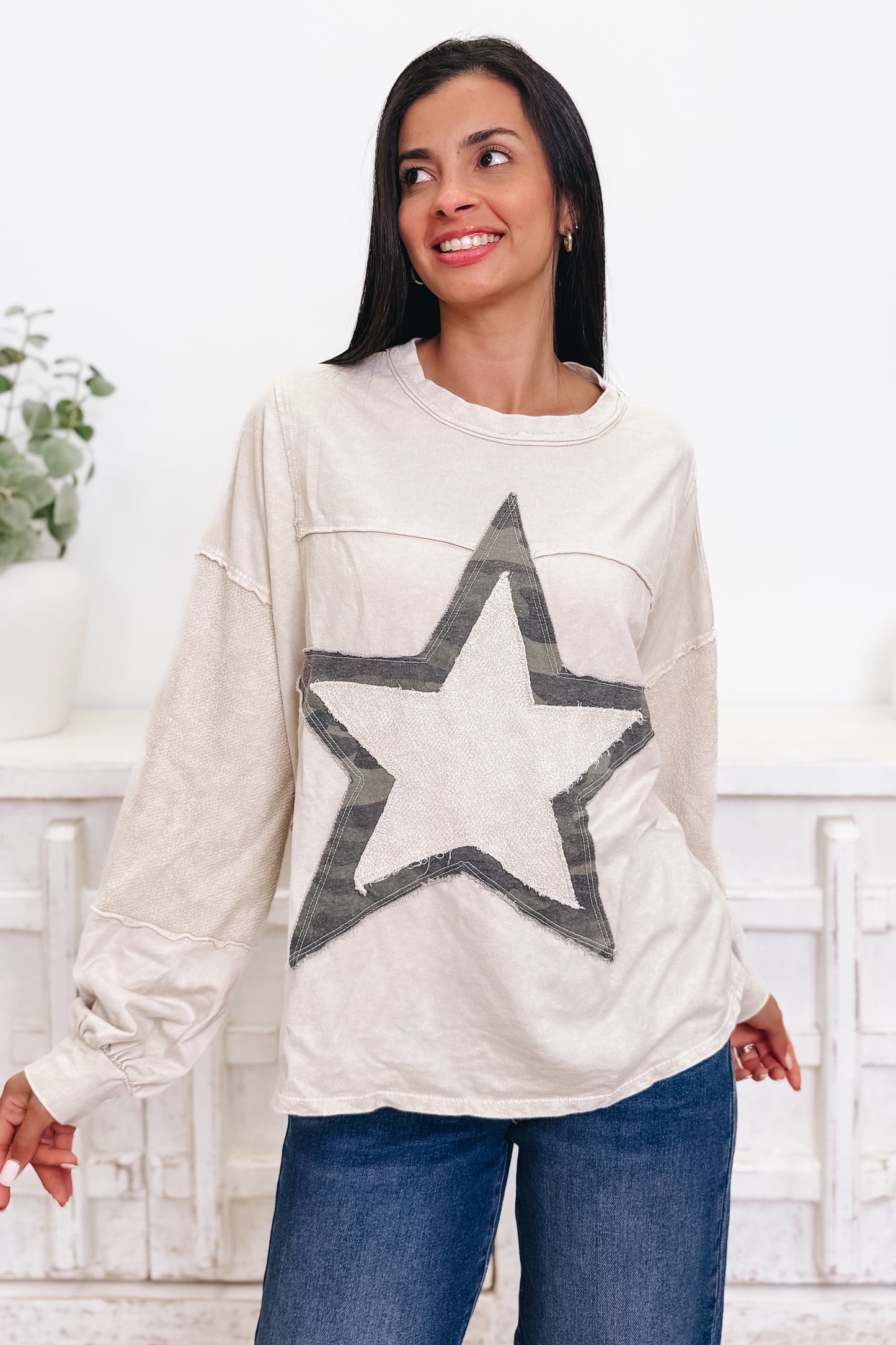 Hidden Outsider Camo Star Sweatshirt