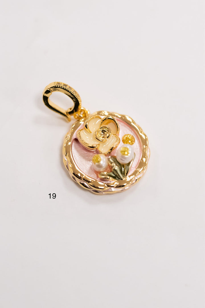 Garden Bloom Charm - Gold