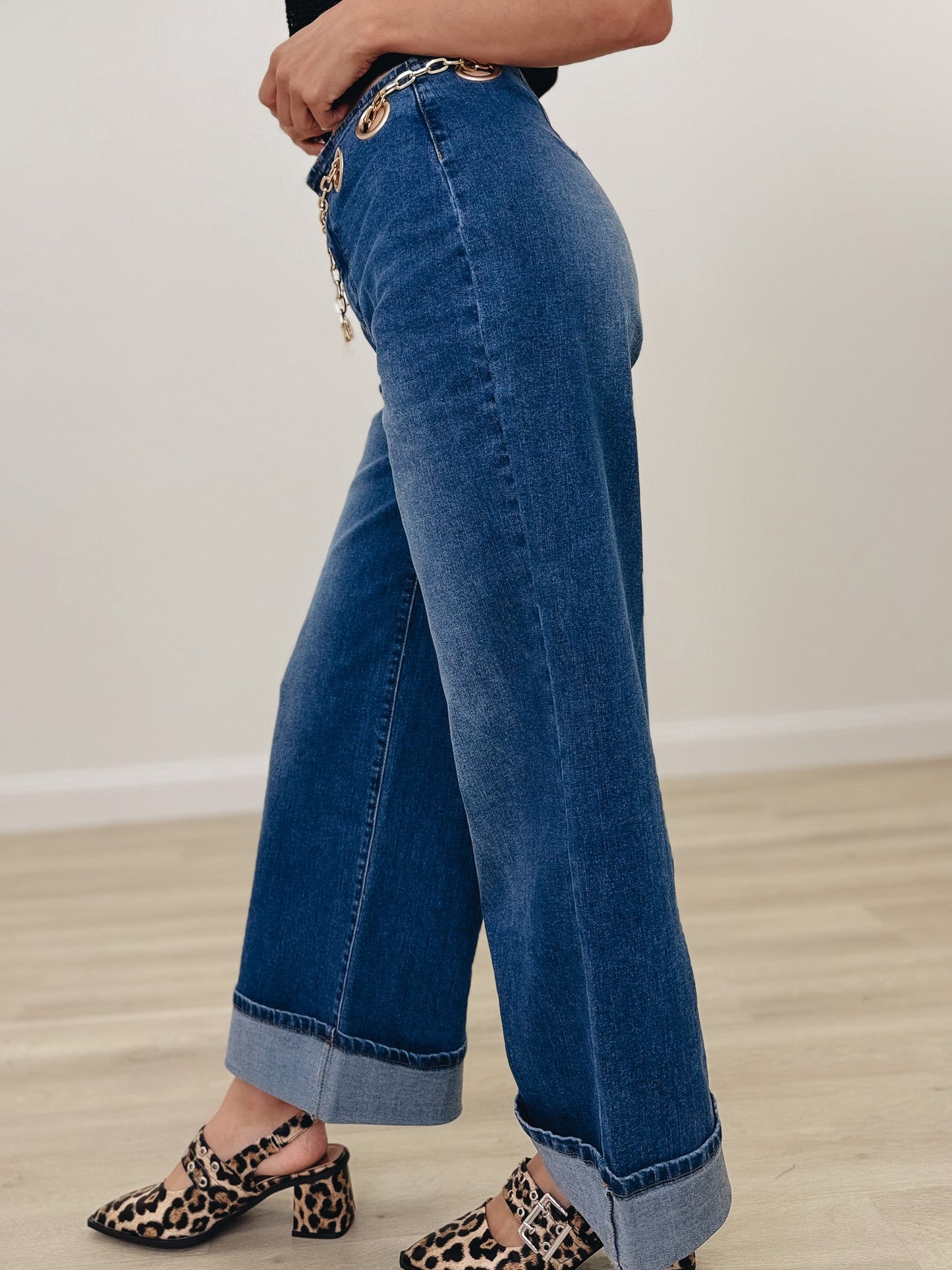 Sweet Surrender Wide Leg Jeans - Medium Wash