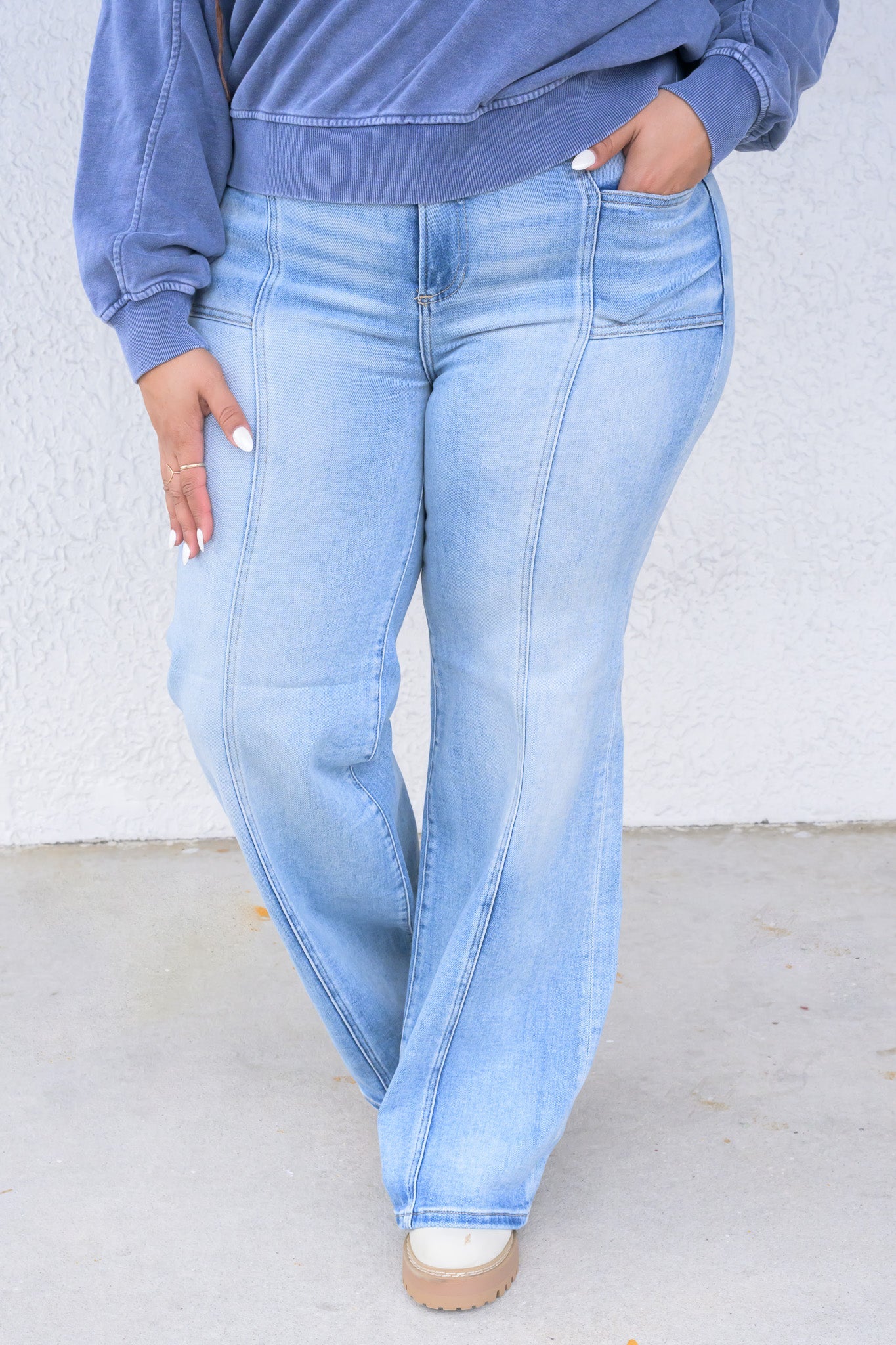 Got The Feeling By Risen - Mid Rise Wide Jeans - Medium