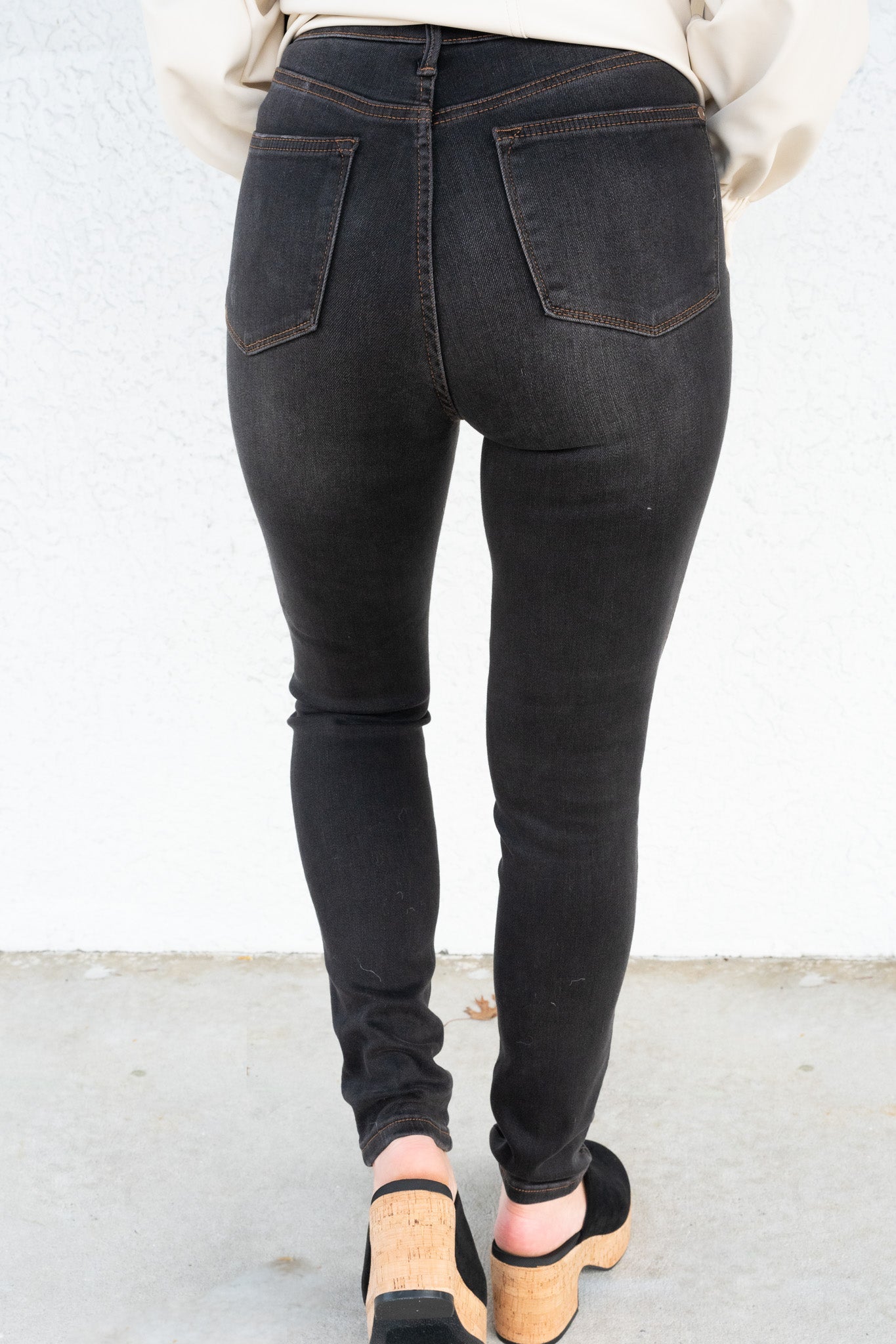 Turned Up By Judy Blue - High Rise Tummy Control Black Wash Skinny Jeans