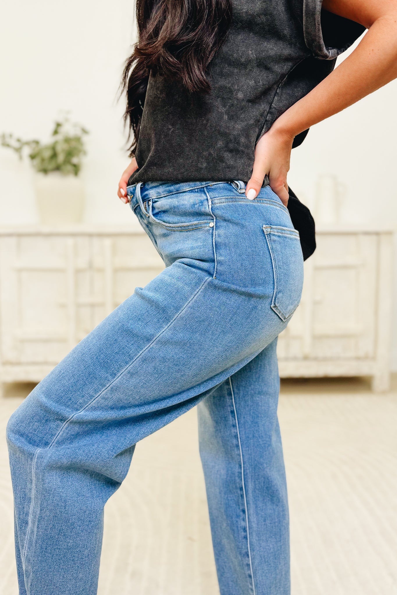 The Easy Roll By Risen - High Rise Crop Mild Barrel Jeans - Medium