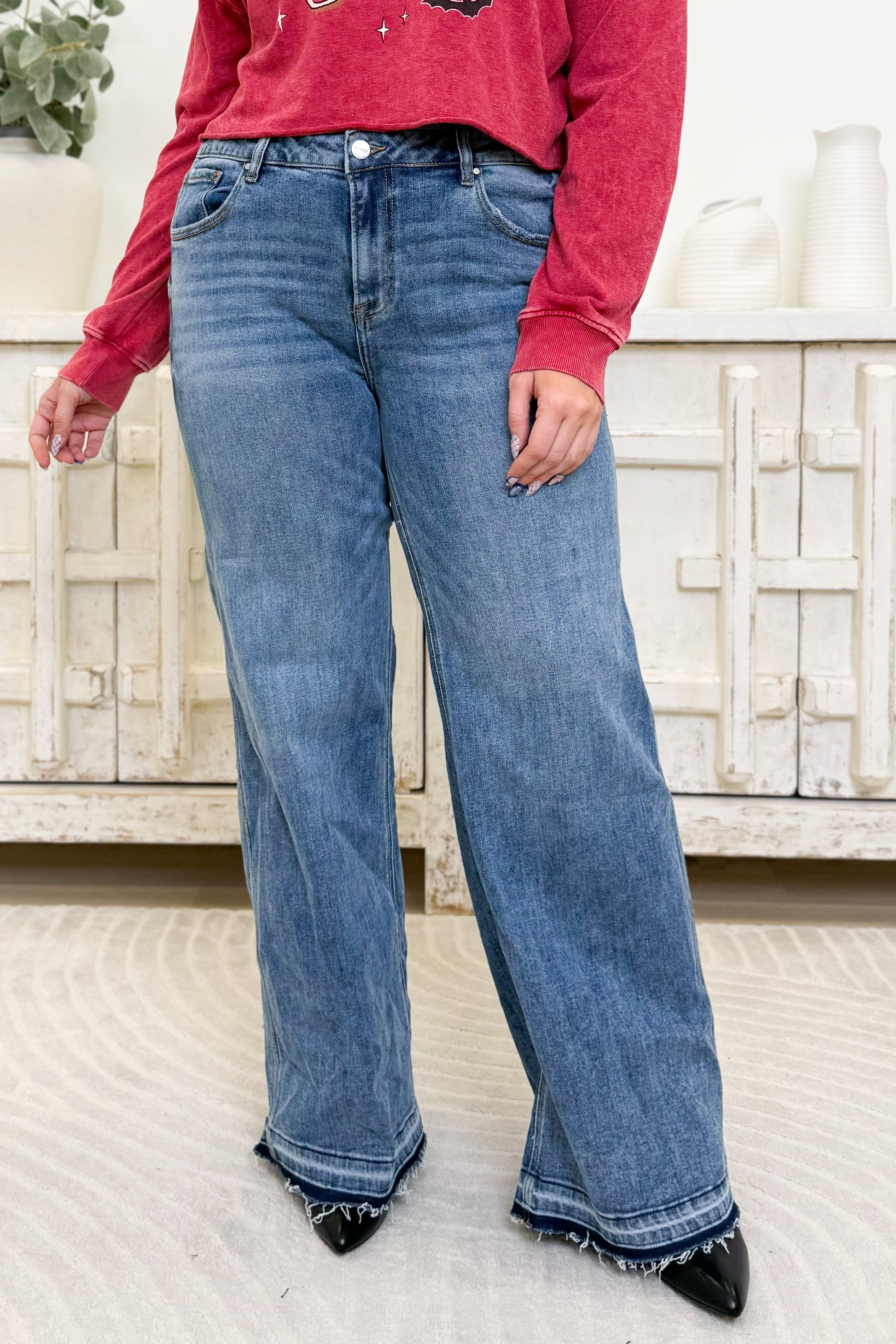 Down South By Risen - Low Rise Wide Leg Release Hem Jeans - Medium