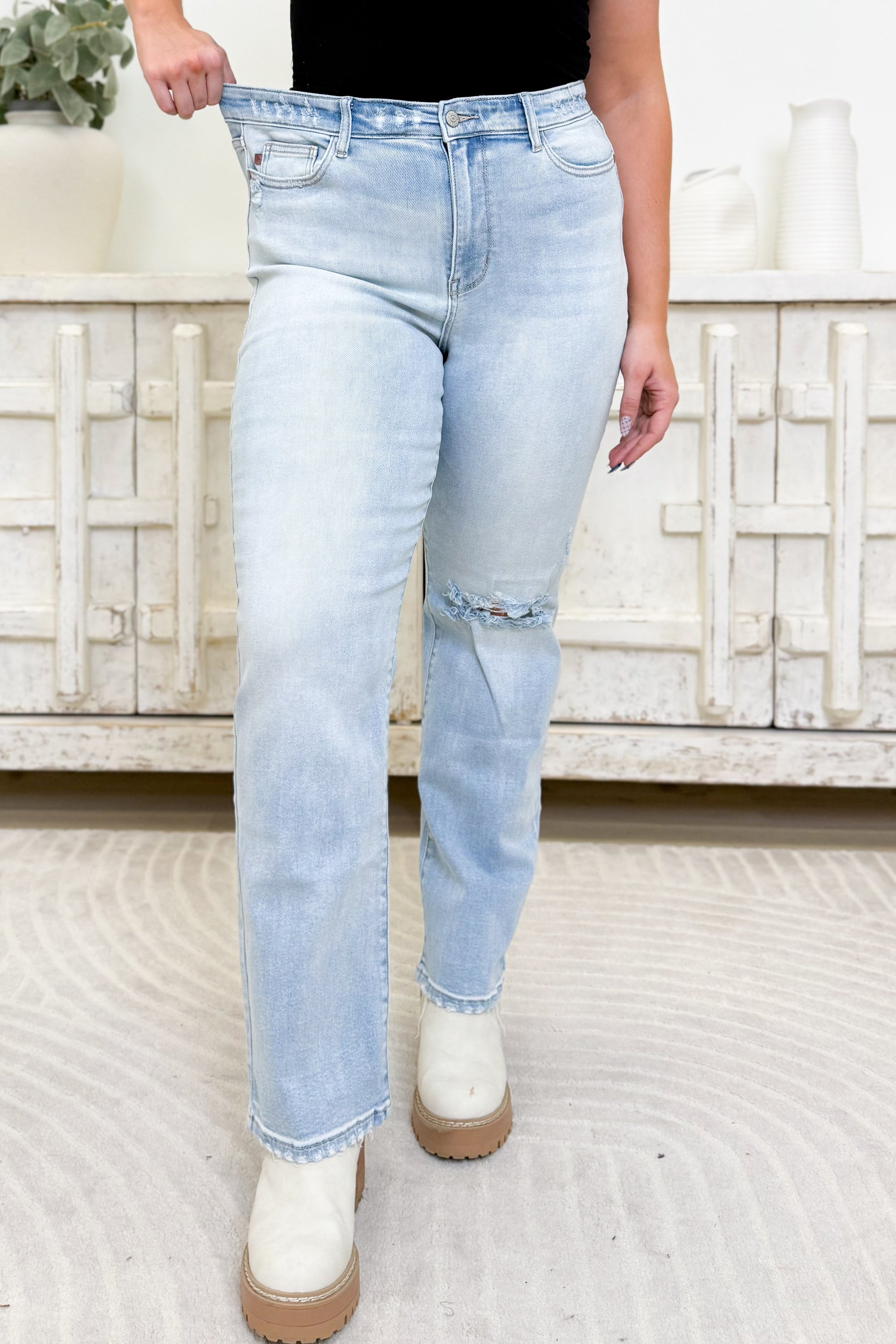 Judy Blue Queen Of Pop High Rise Destroy 90's Straight Jeans *JB