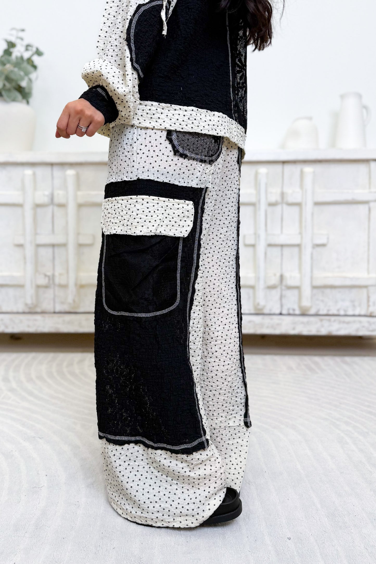 Miss Honey Lace Pants - Black