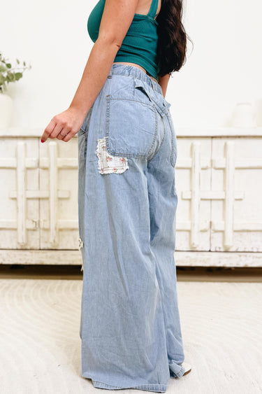 Star Of The Show Floral Pants - Denim
