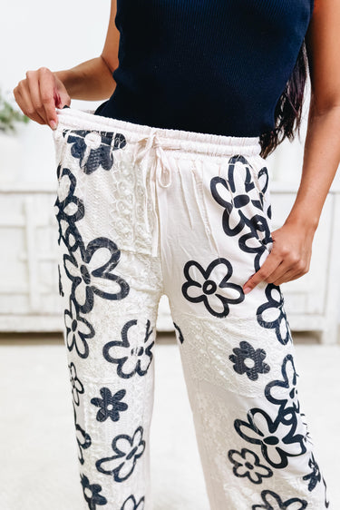Doodle Me Daisies Pants