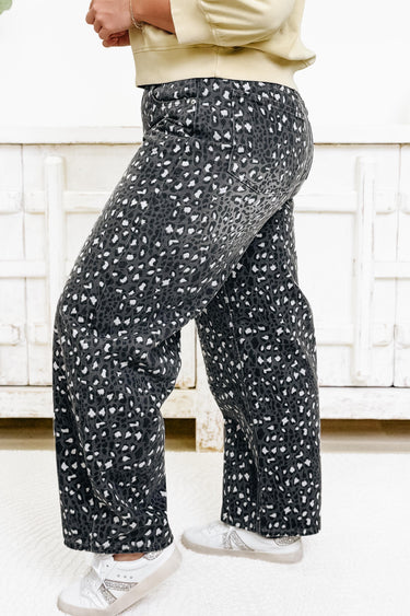 Jump Start Leopard Pants - Grey Leopard