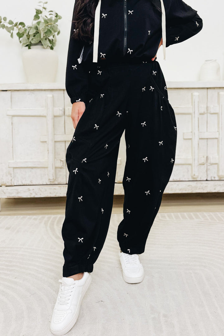 Ribbon Cutting Ceremony Barrel Jogger Pants - Black