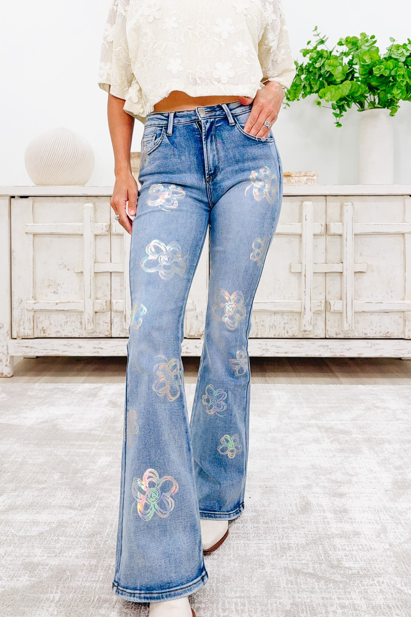 バッグ JESSA MAE ALFECHE   JEANS Mother Insider Crop Step Fray - Can You Dig It – Rowan Boutique