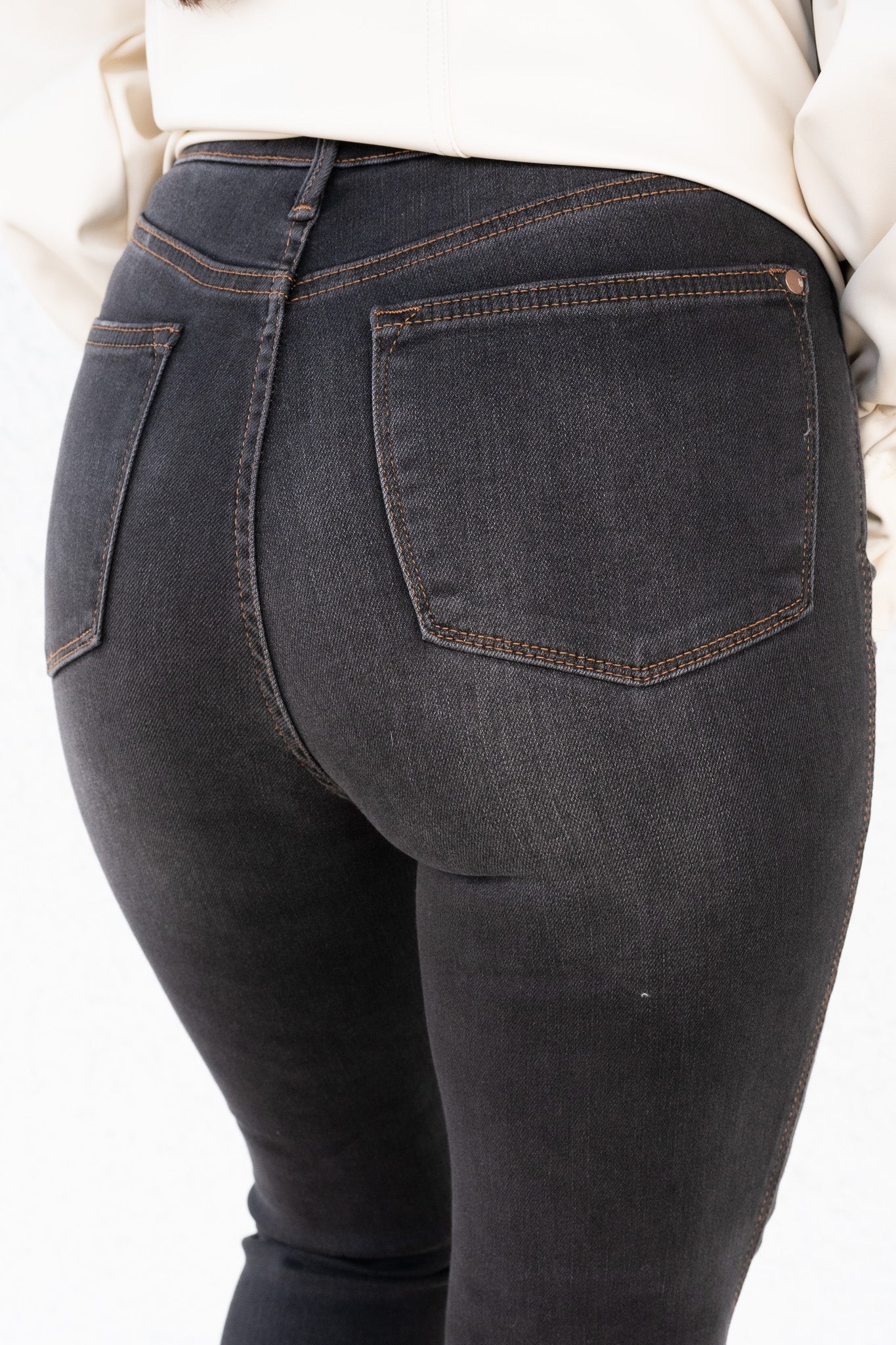 Turned Up By Judy Blue - High Rise Tummy Control Black Wash Skinny Jeans
