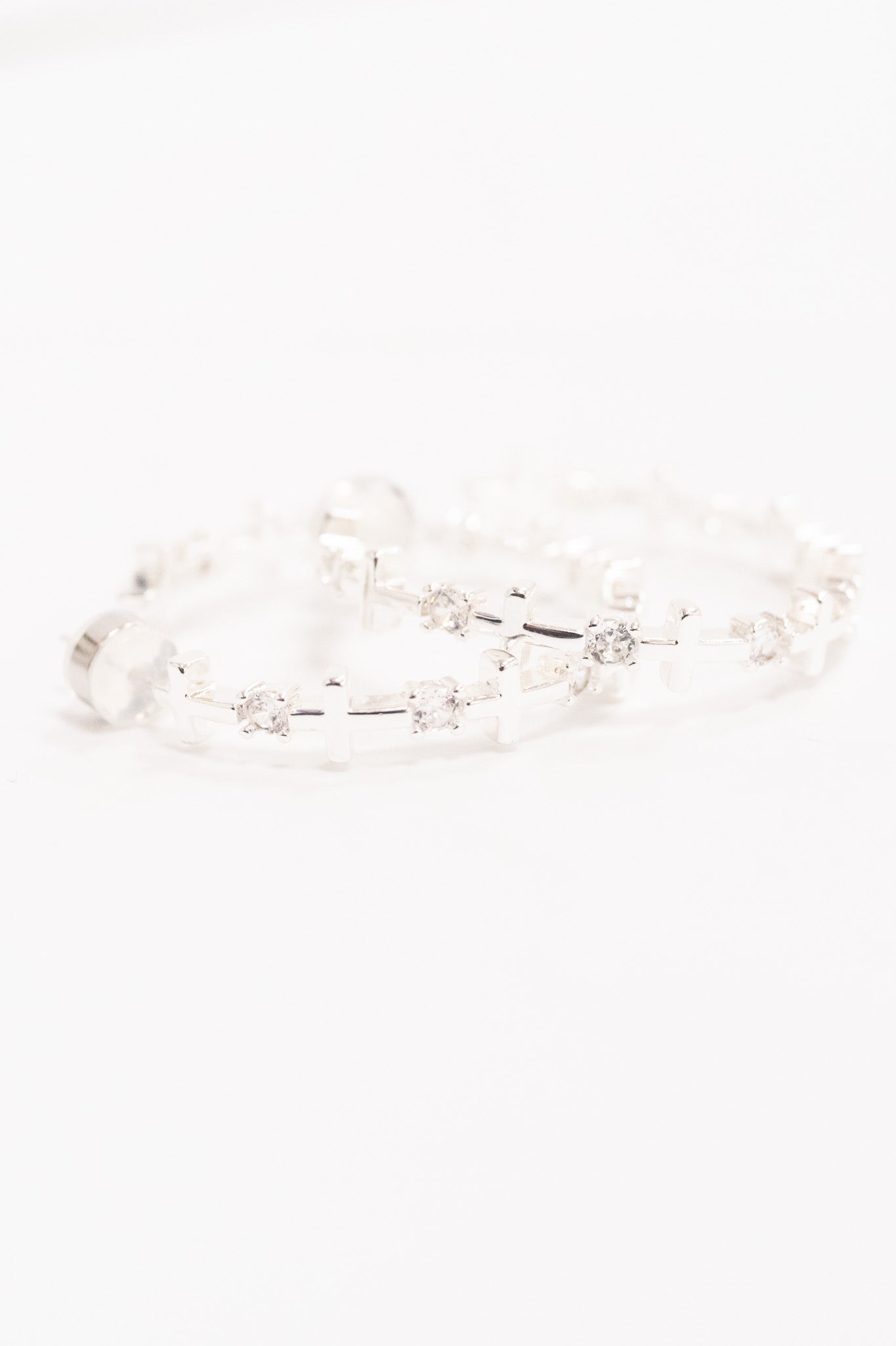Trinity Earrings - Liquid Metallic Pearl White