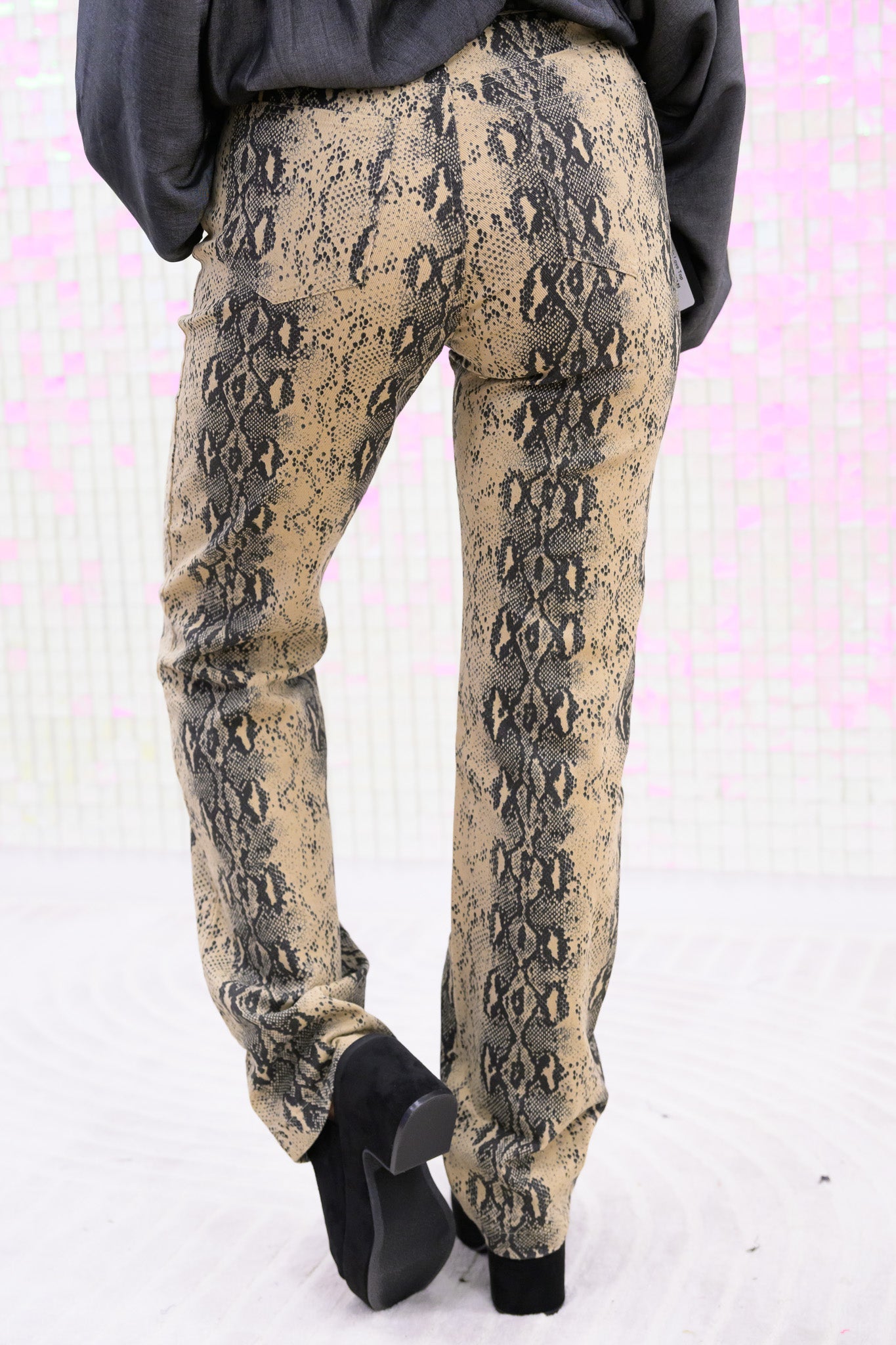 A True Charmer Pants