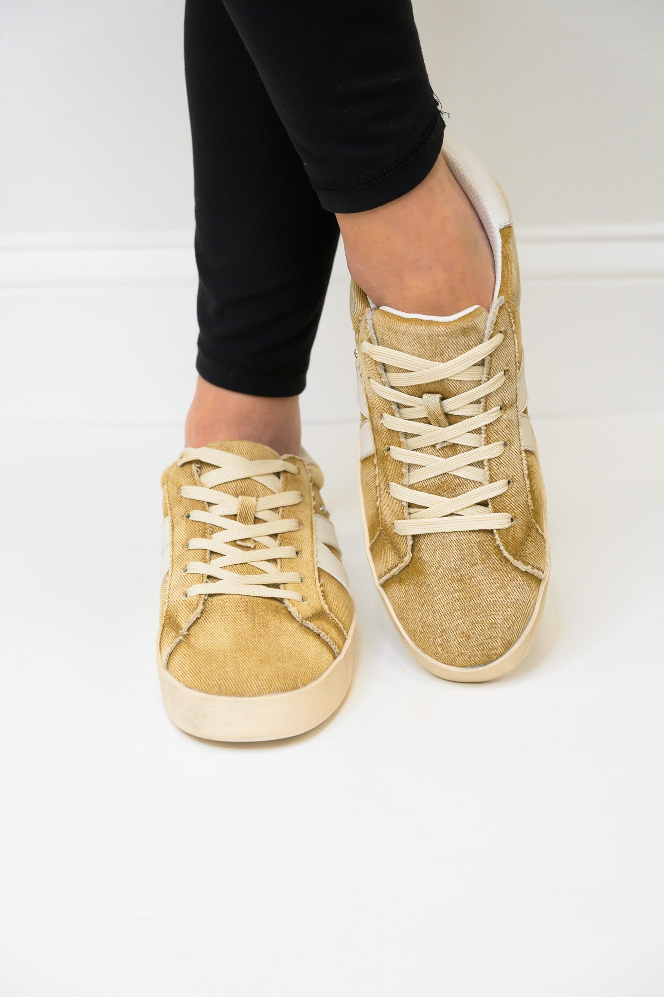 Corky's No Chaser Shoes - Washed Tan Denim