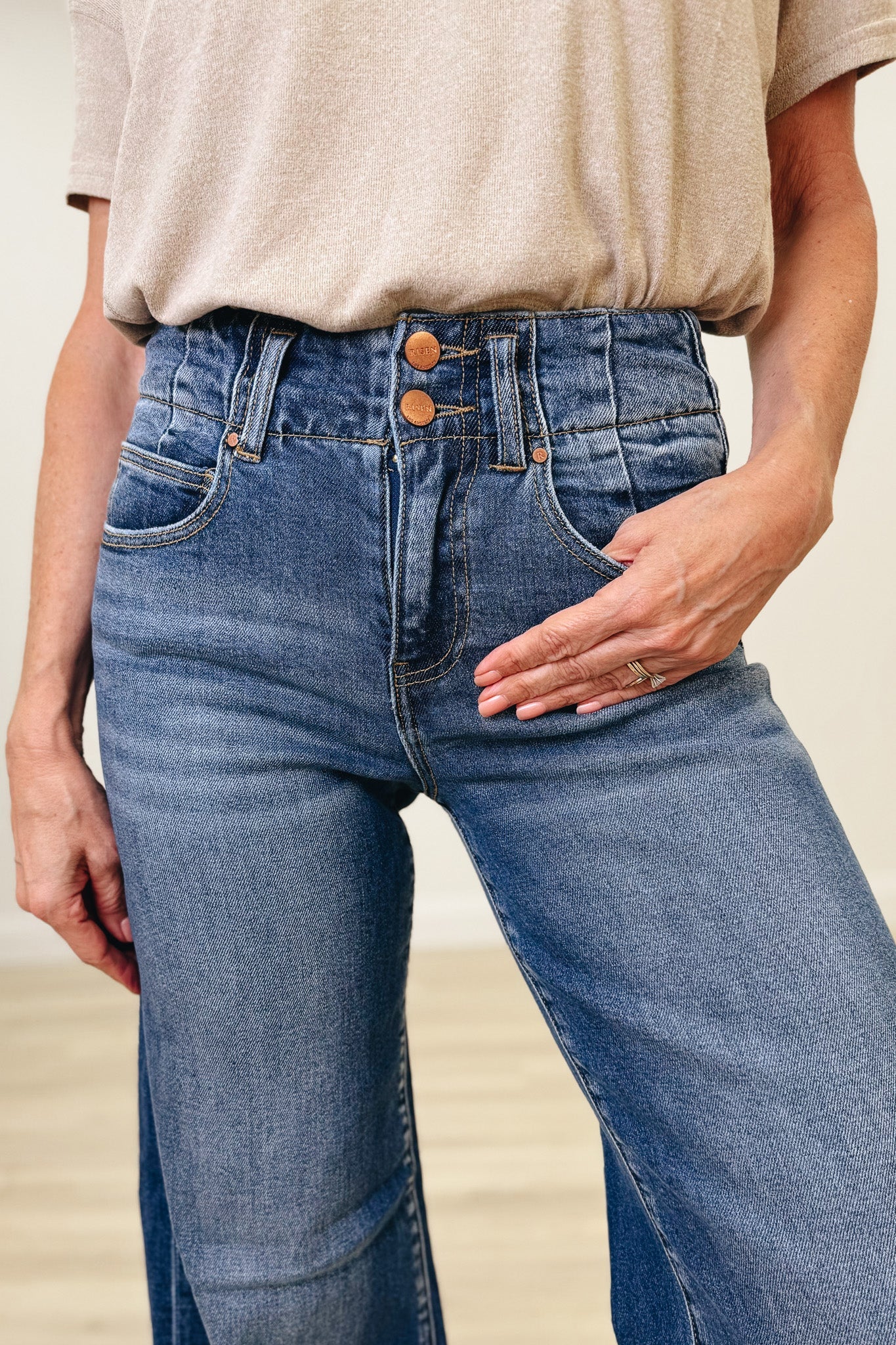 The Piper By Risen - High Rise-Ankle Wide-Seam Detailed Jeans - Dark