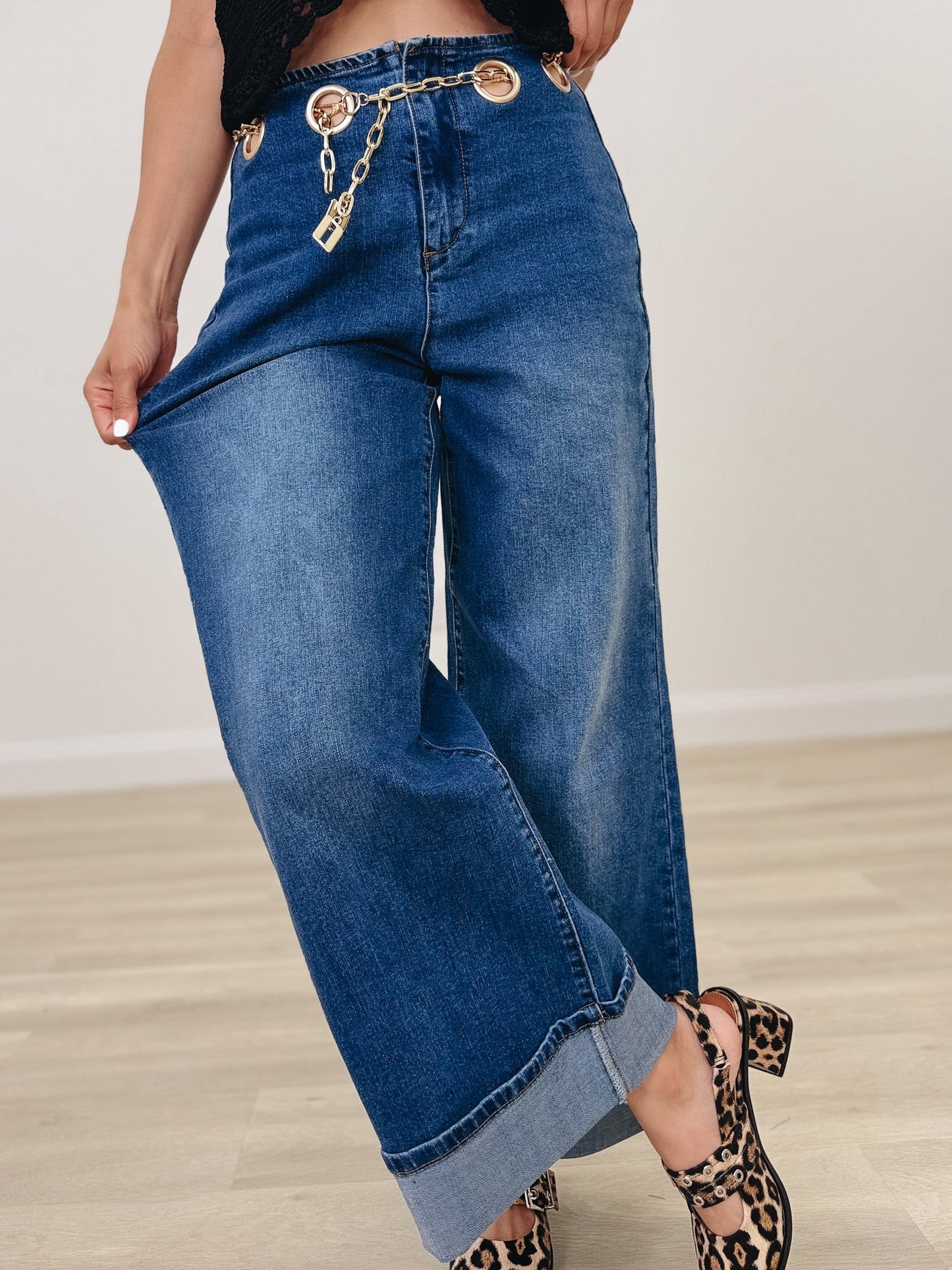 Sweet Surrender Wide Leg Jeans - Medium Wash