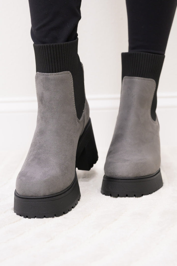 Super Chunky Chelsea Ankle Booties - Deep Charcoal