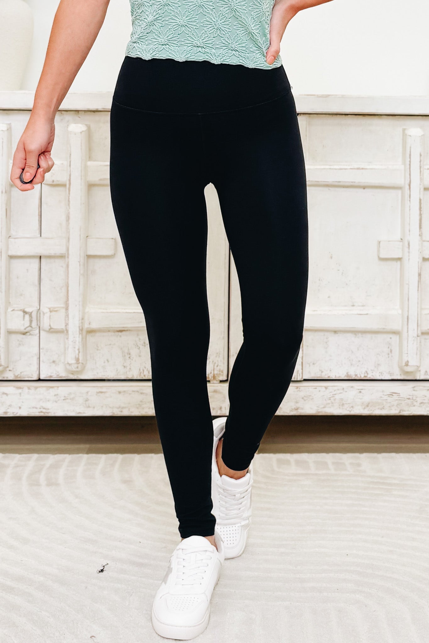 Venice Cloud Light High Rise Contour Leggings - Black