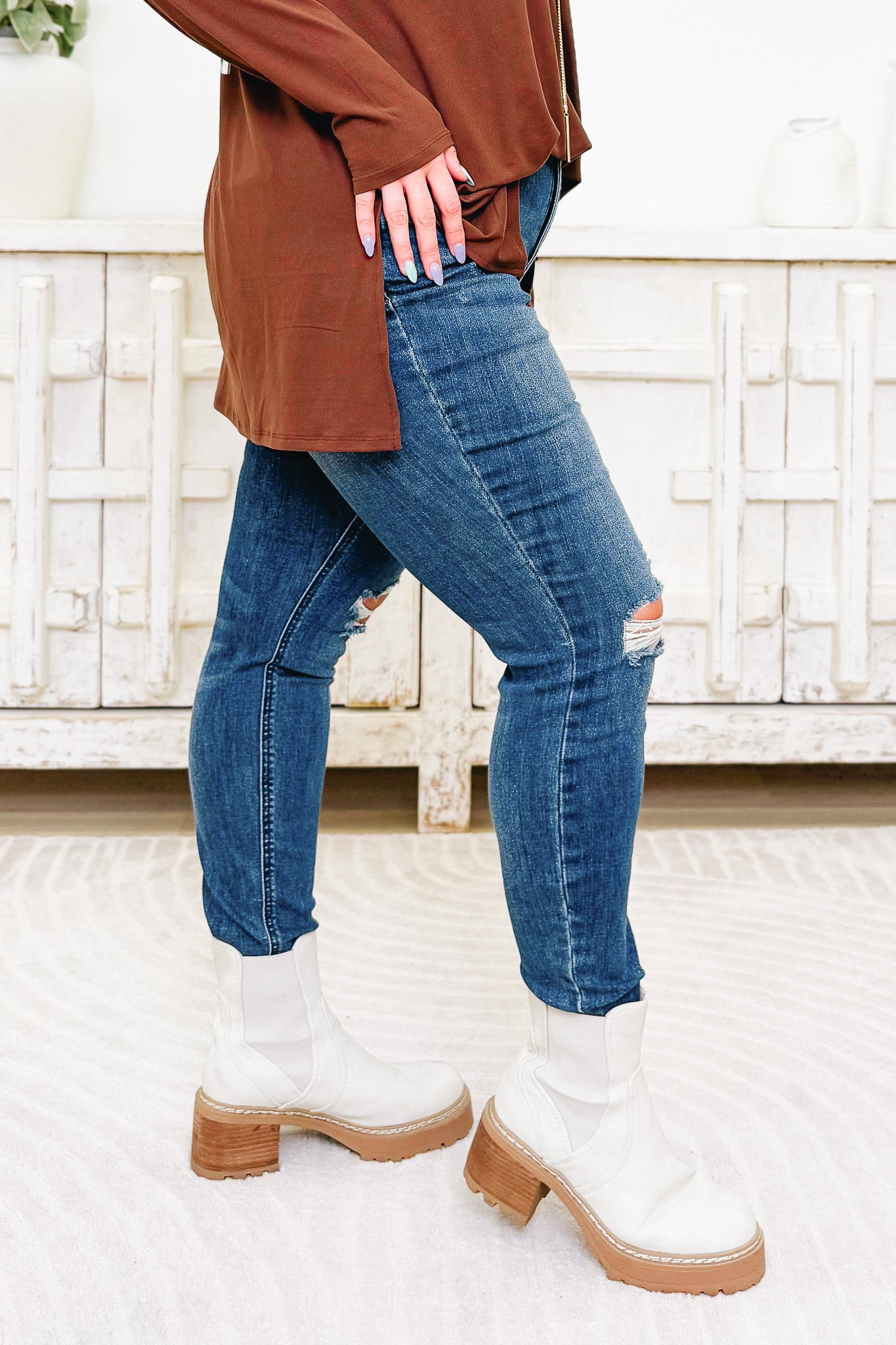 Judy Blue Jessie's Girl Mid Rise Tummy Control Destroy Skinny Jeans
