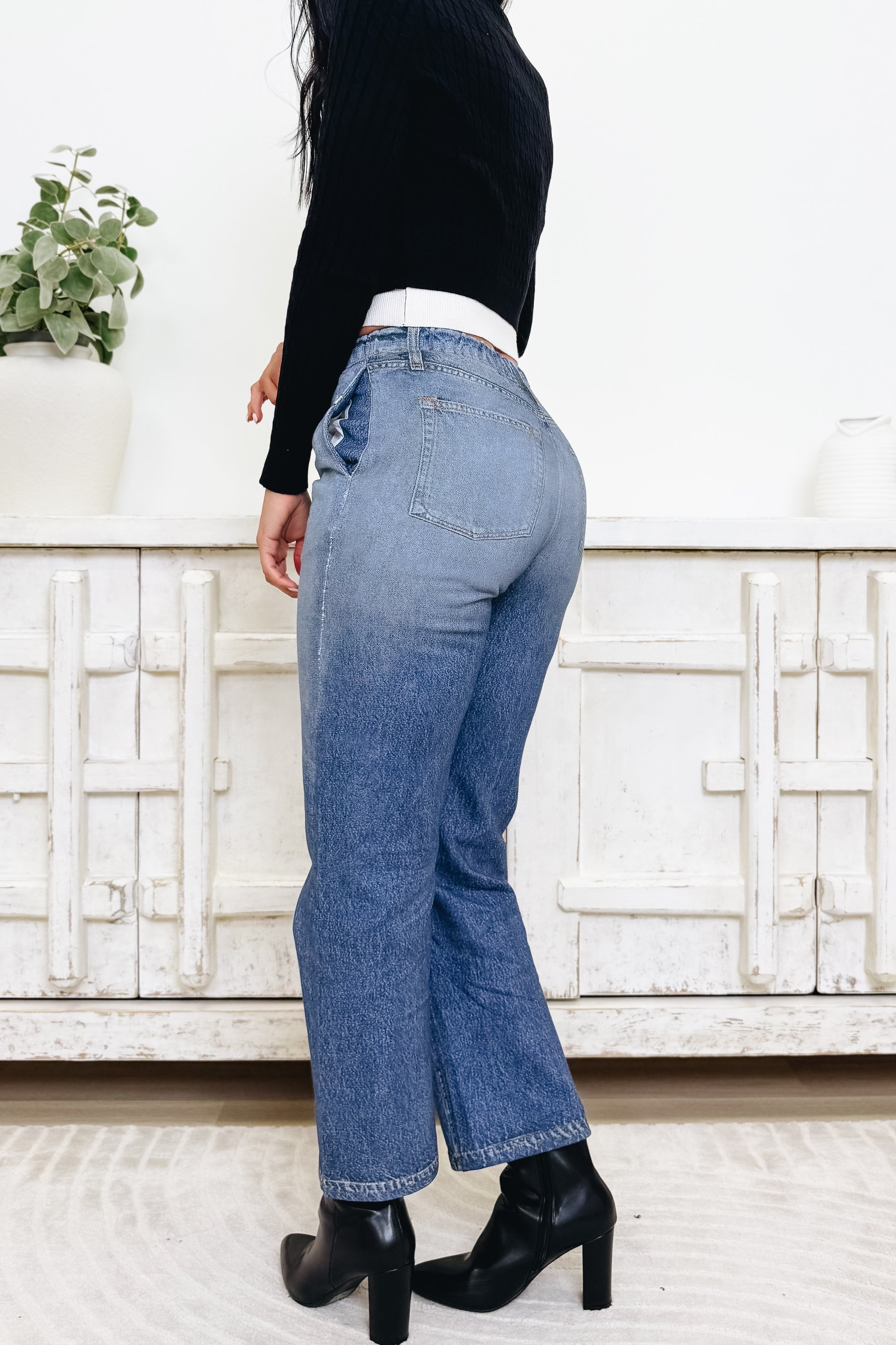 In The Know Wide Leg Pants - Medium Denim
