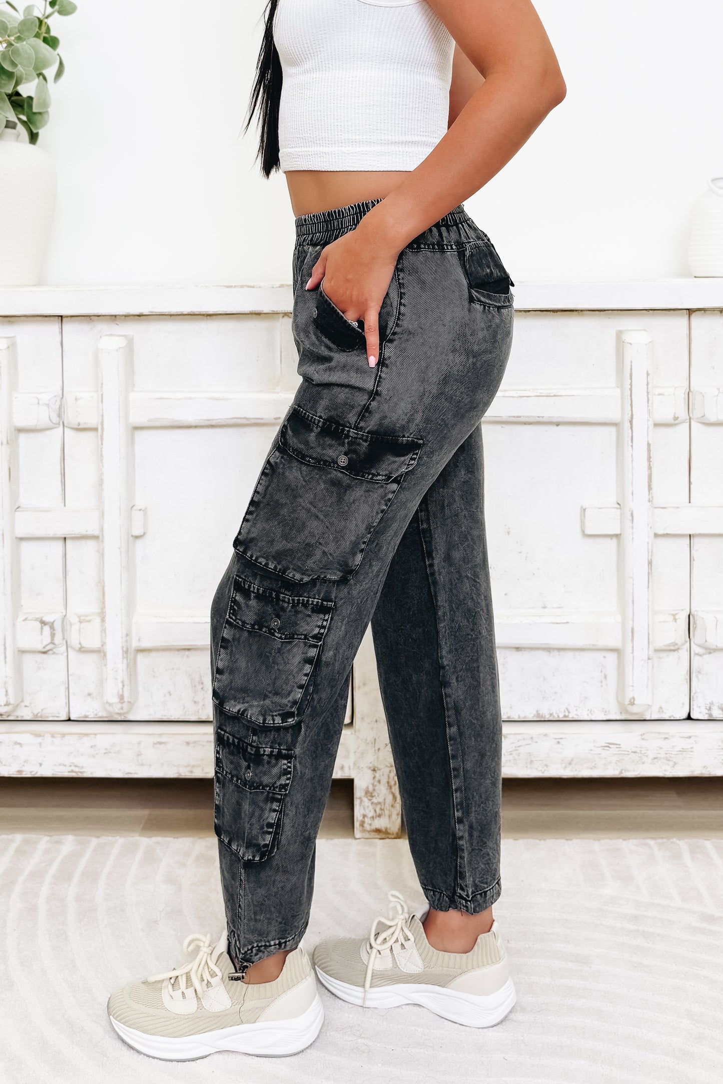 Come & Go Cargo Pants - Black