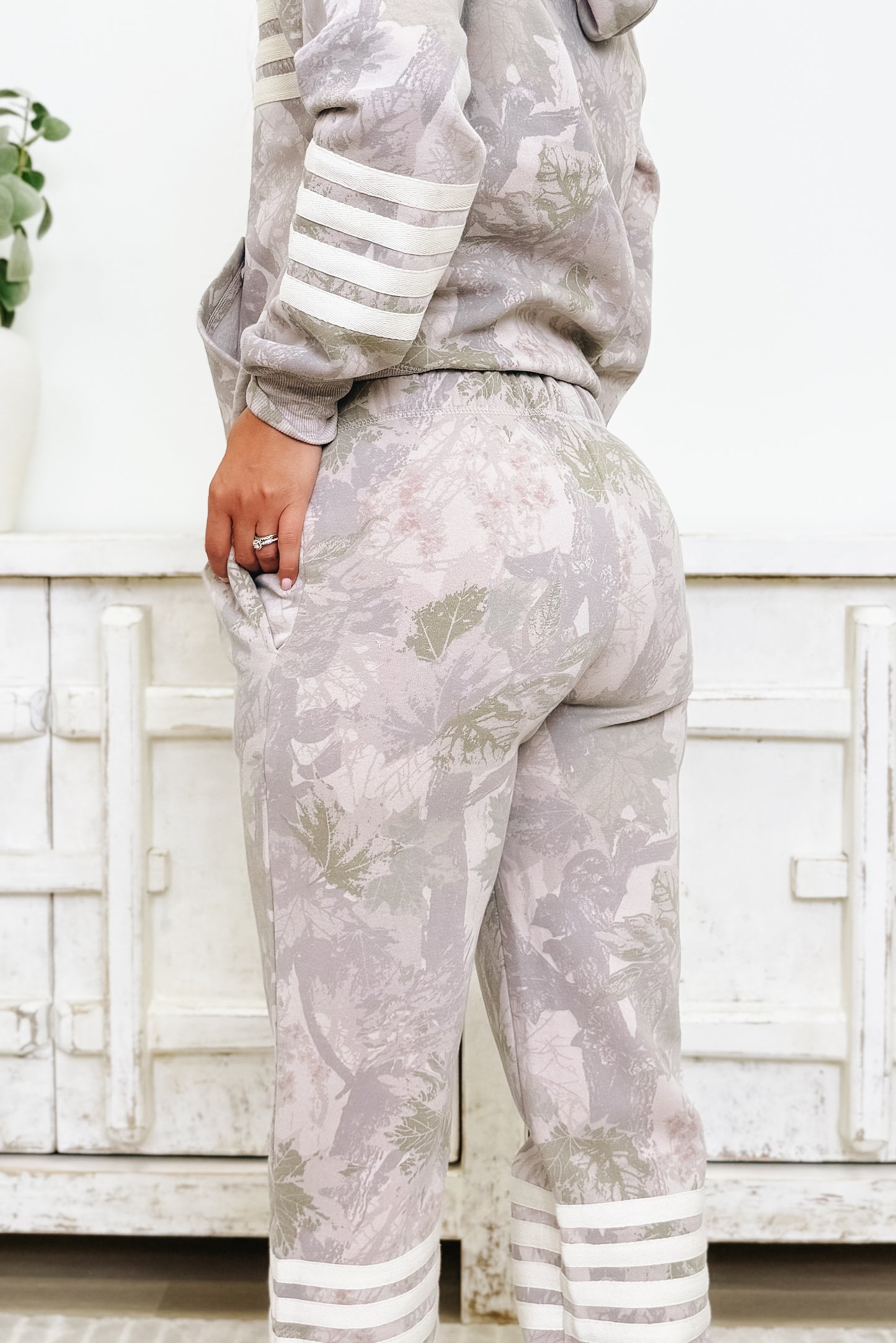 While You Can Camo Joggers - Camo