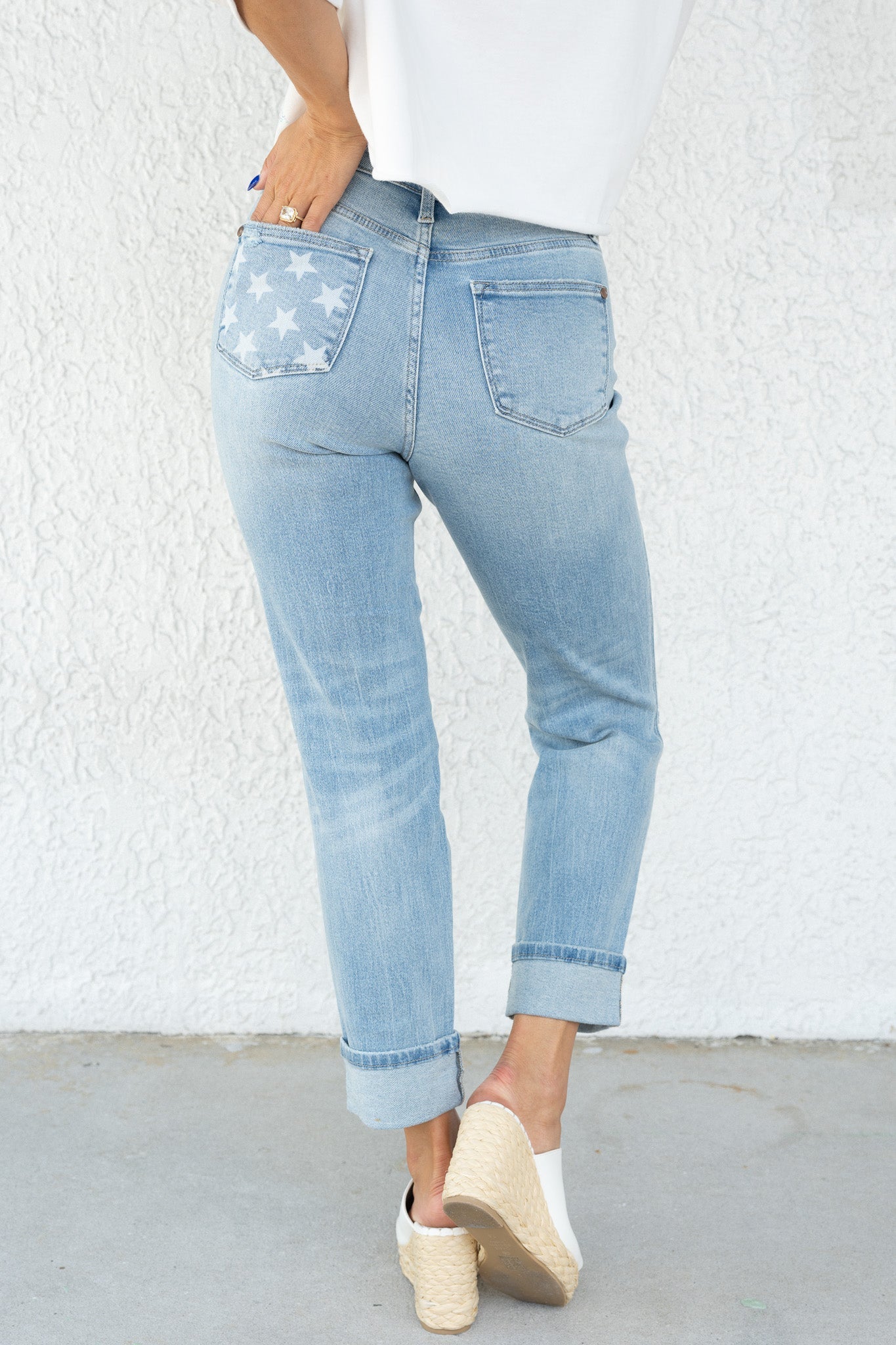 Judy Blue Star Struck Mid Rise Cuff Boyfriend Jeans *JB
