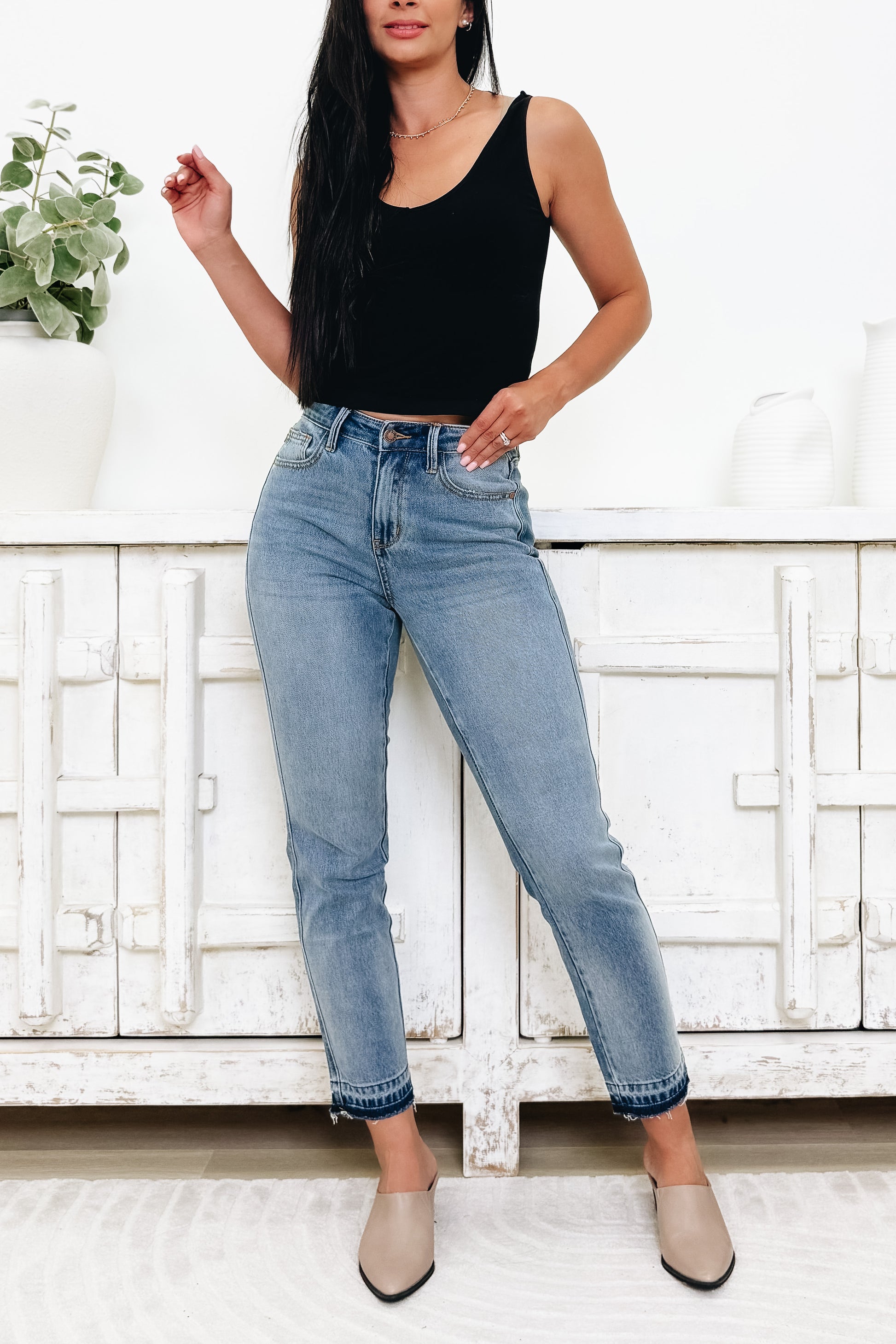 Becky By Judy Blue - Mid Rise Rigid Magic Release Hem Boyfriend Jeans *JB