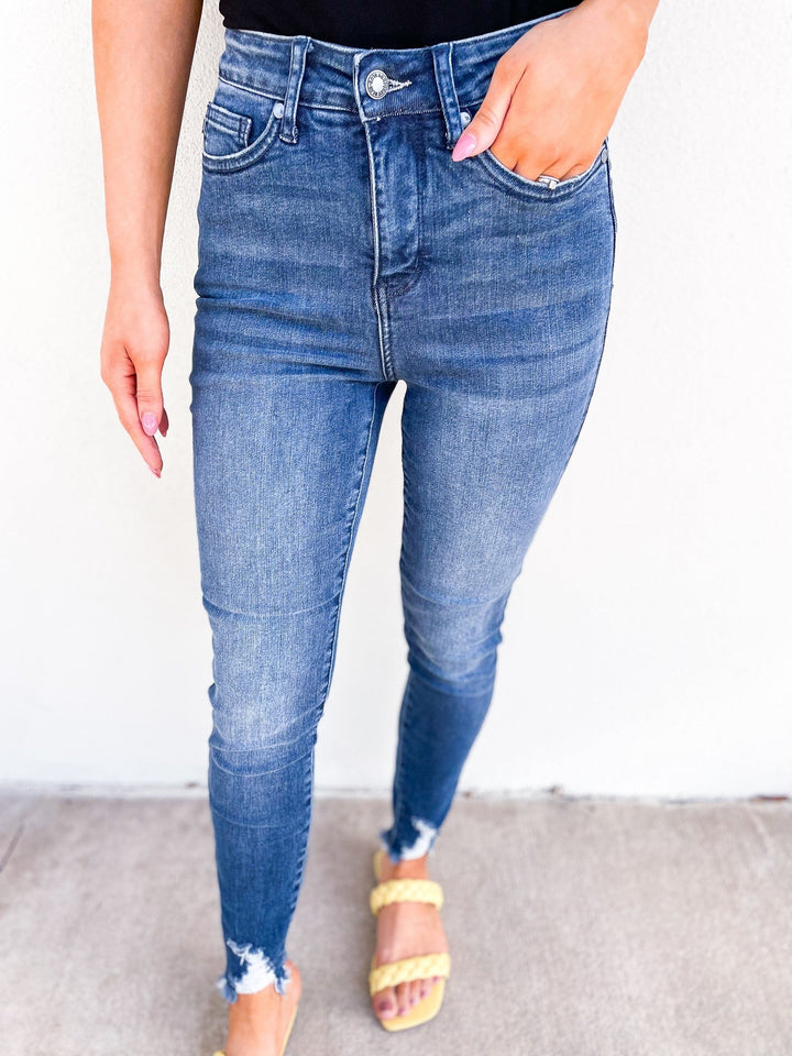 Judy Blue Hi-Rise Tummy Control Skinnies