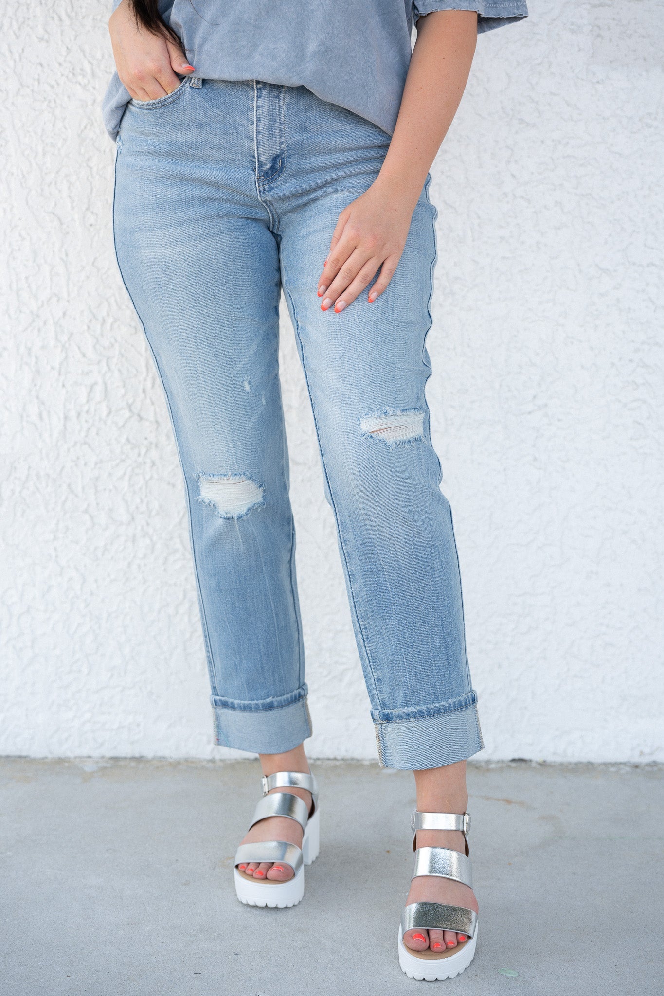 Judy Blue Star Struck Mid Rise Cuff Boyfriend Jeans *JB