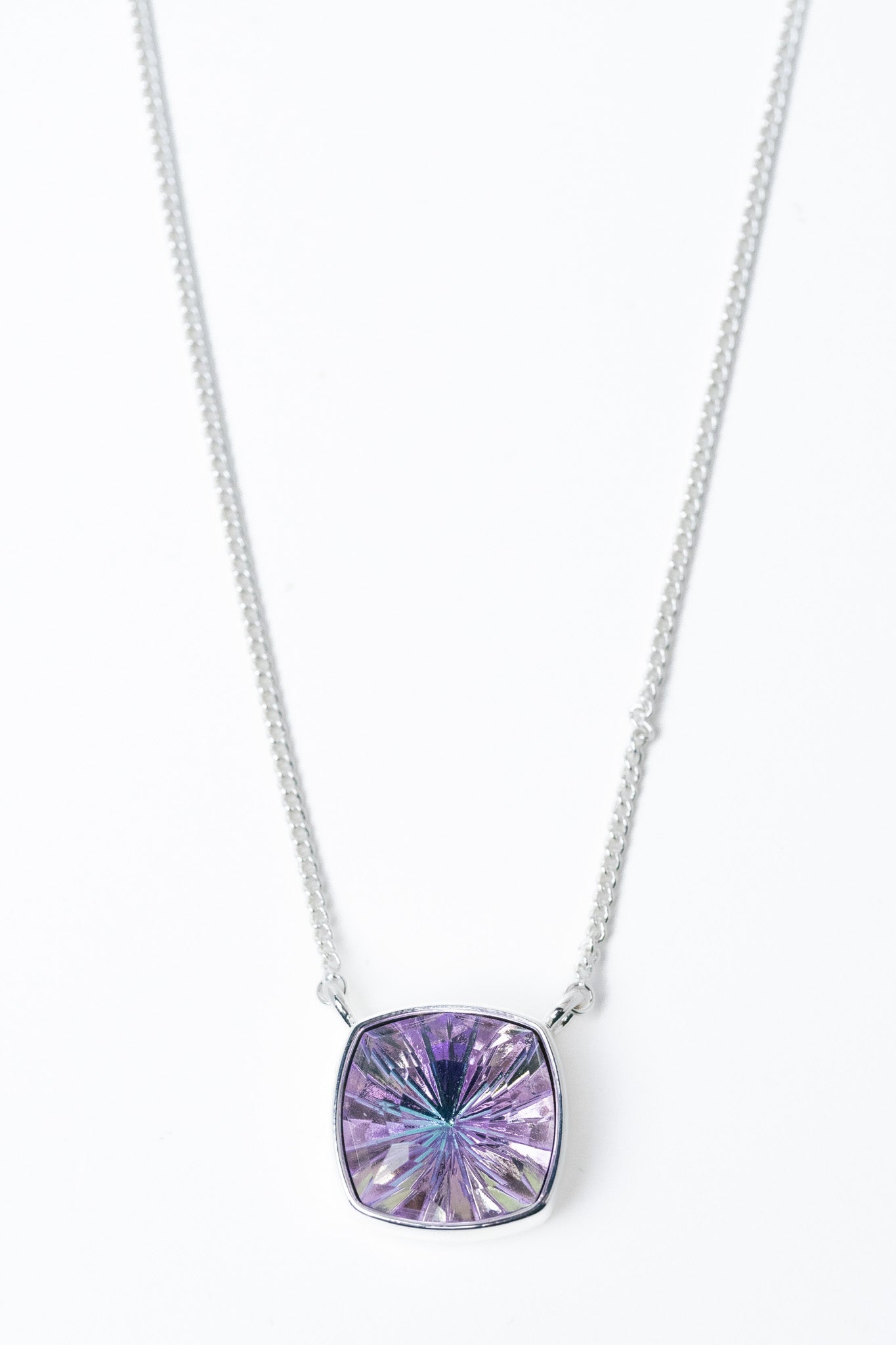 Barcelona Necklace - Liquid Metallic Pearl White Lilac Kiss