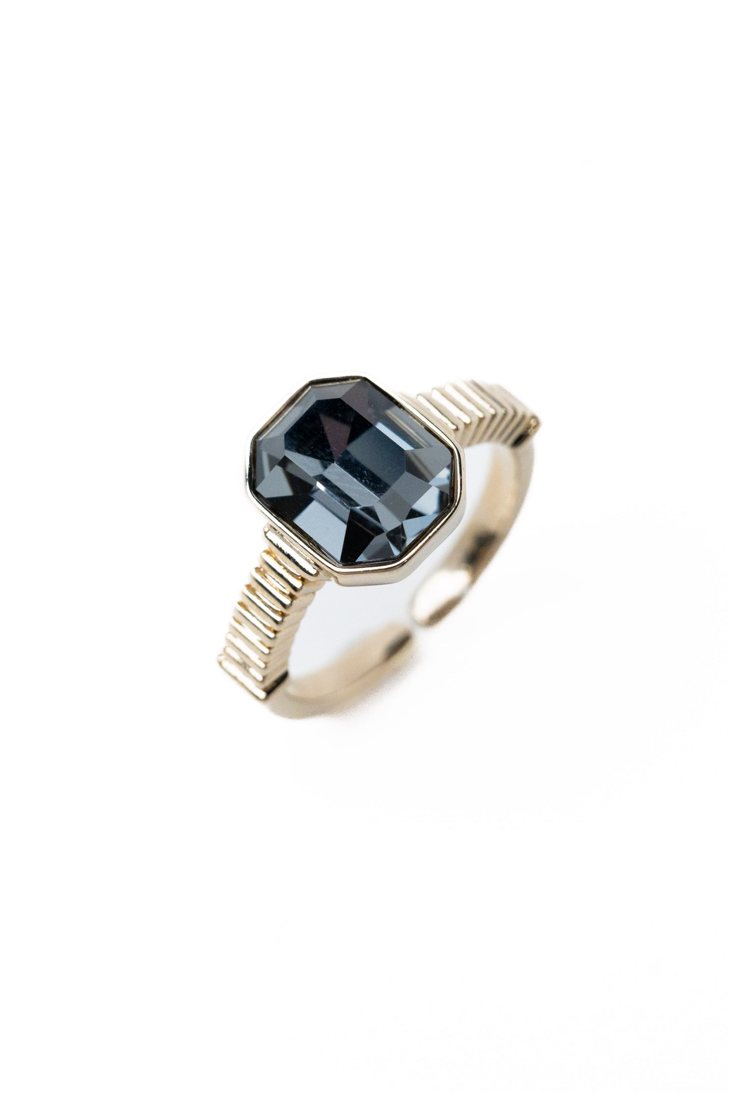 Lena Ring - Metallic Linen Smokey