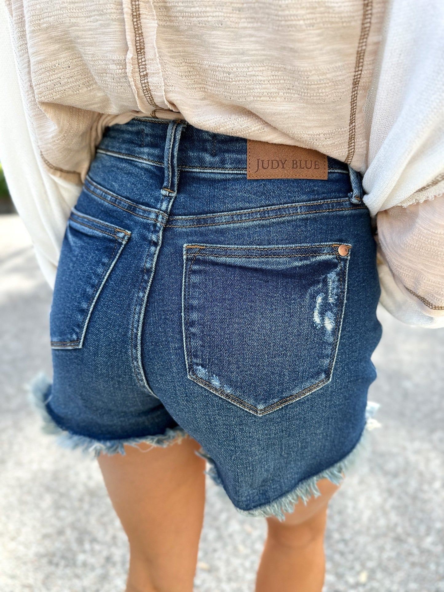 Judy Blue Here Comes The Sun High Rise Rigid Magic Frayed Hem Shorts