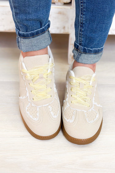 Moral Sneakers - Beige
