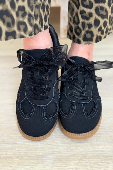 Moral Sneakers - Black