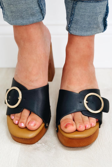 Jungle Buckle Platform Heels - Black