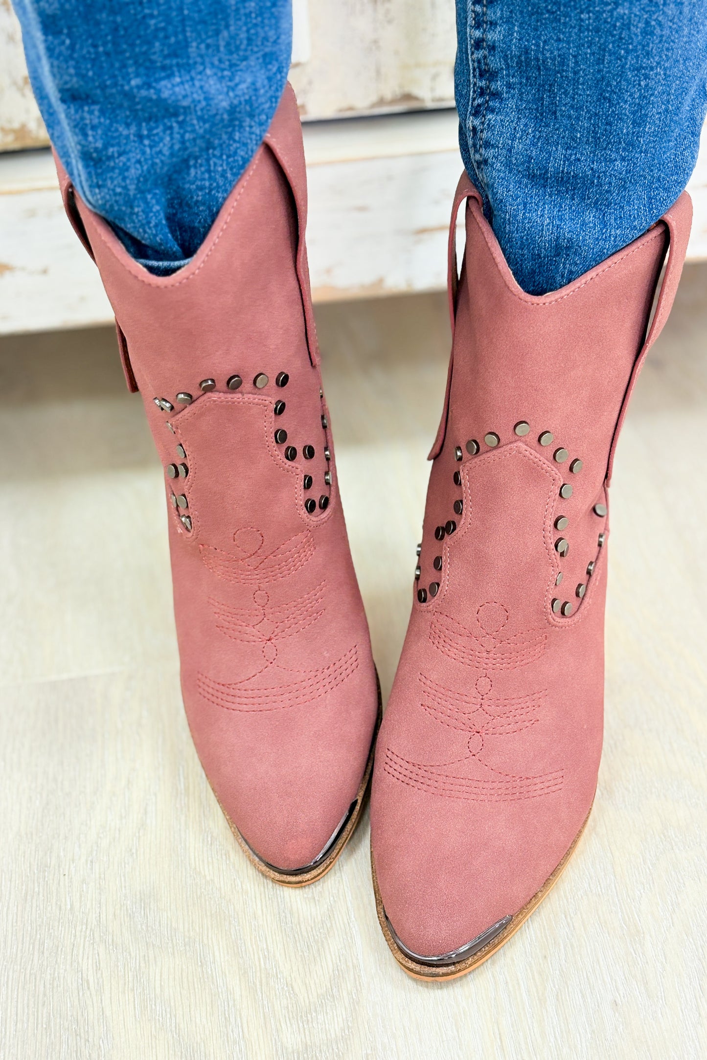 Pandora Vintage Western Booties - Dusty Rose