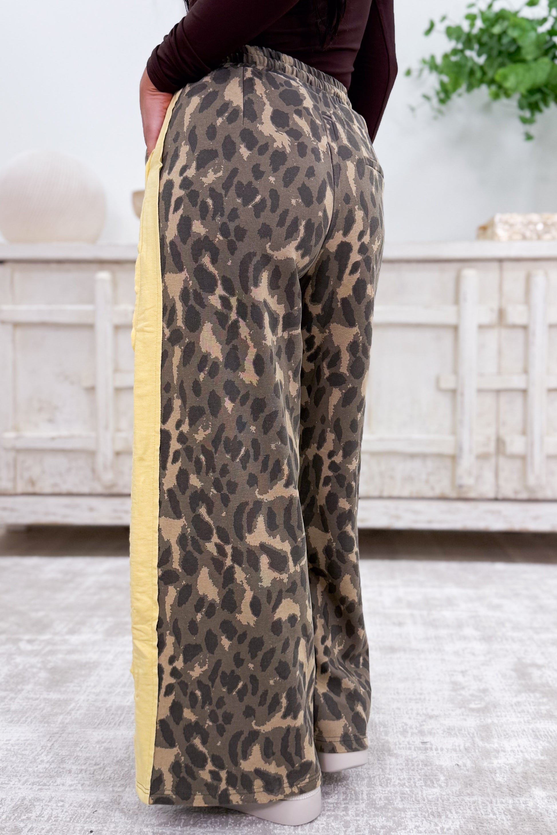 In The Spotlight Leopard Wide Leg Pants - Leopard Olive