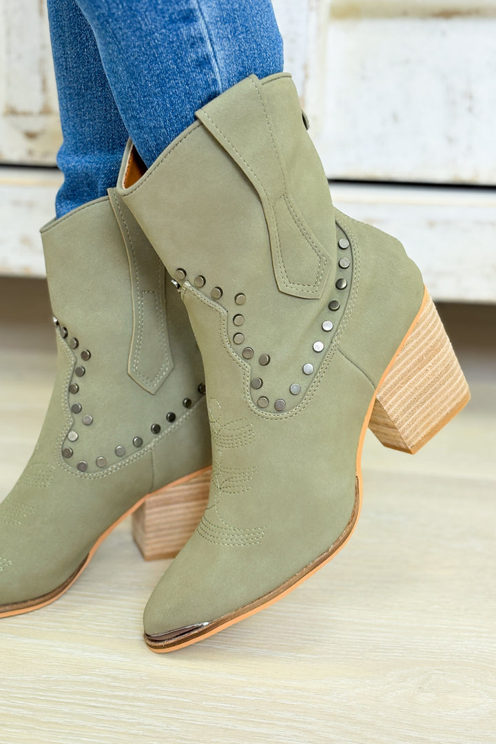 Pandora Vintage Western Booties - Khaki