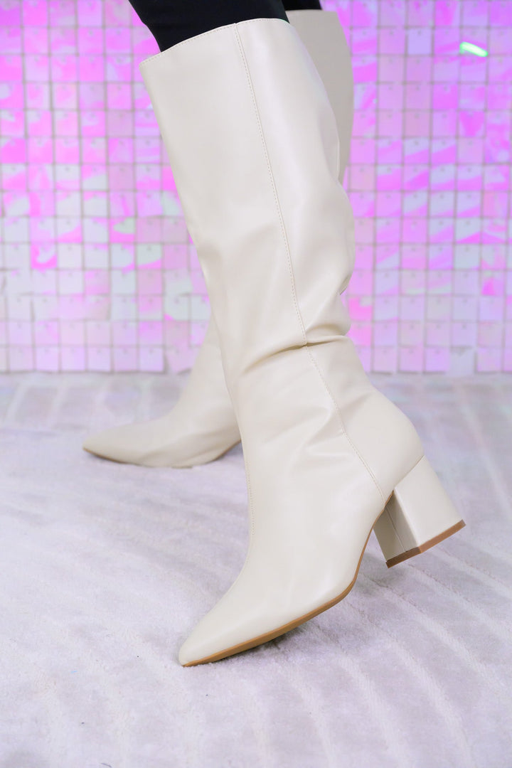 Mode Pointed Toe Slim Fit Tall Boots - Beige