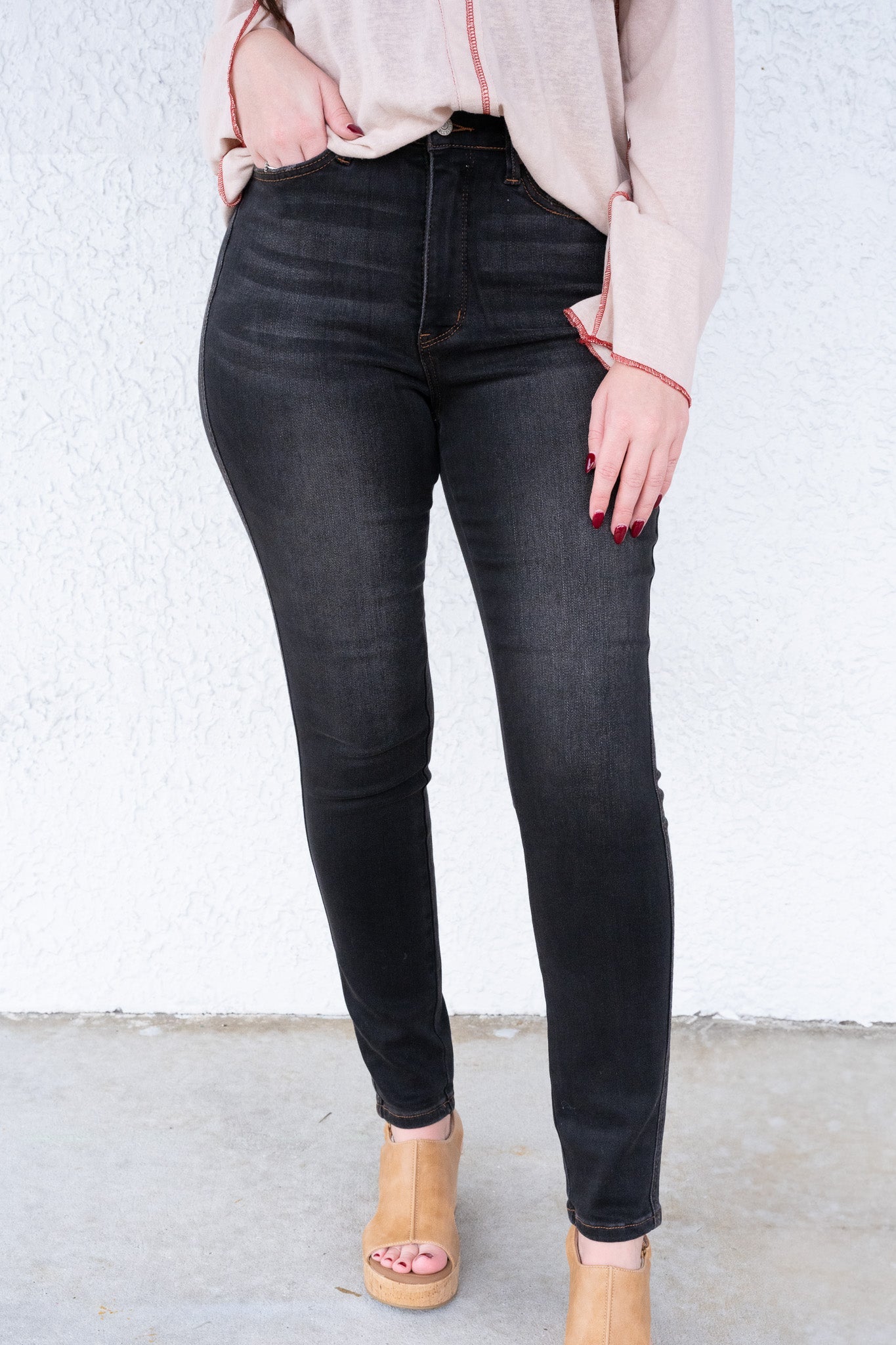 Turned Up By Judy Blue - High Rise Tummy Control Black Wash Skinny Jeans