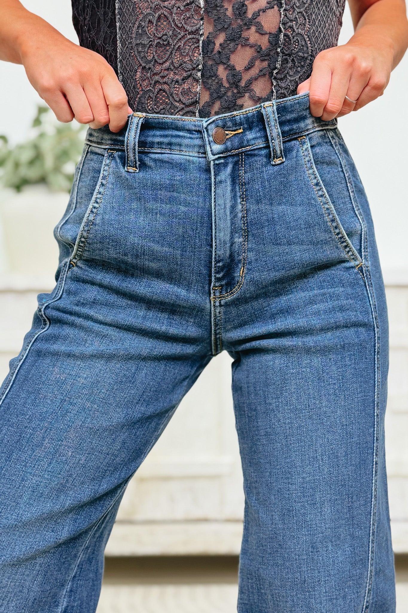 Watch Me Work By Judy Blue - High Rise Wide Leg Jeans - Medium