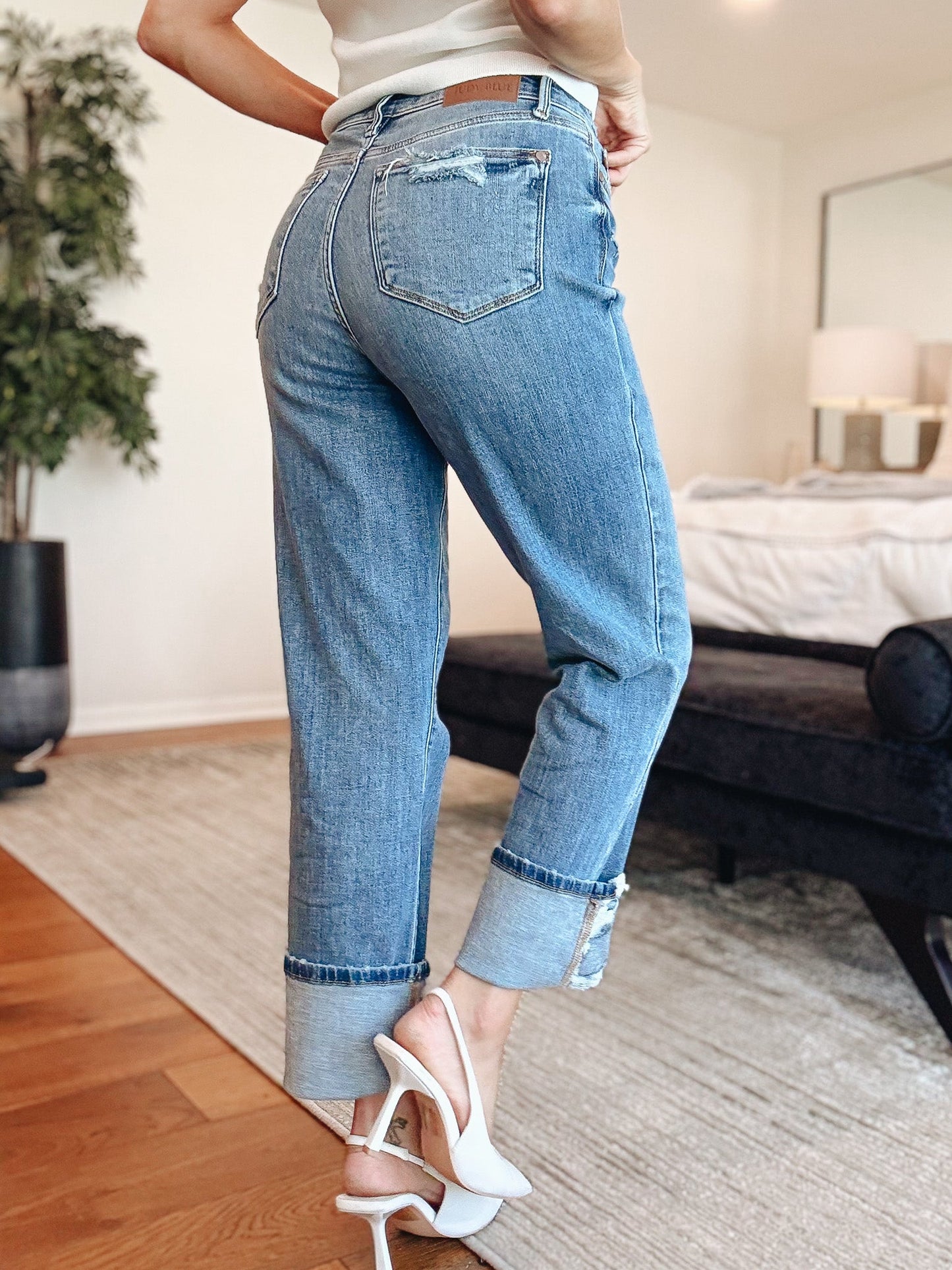 Judy Blue Lauren High Rise Straight Jeans