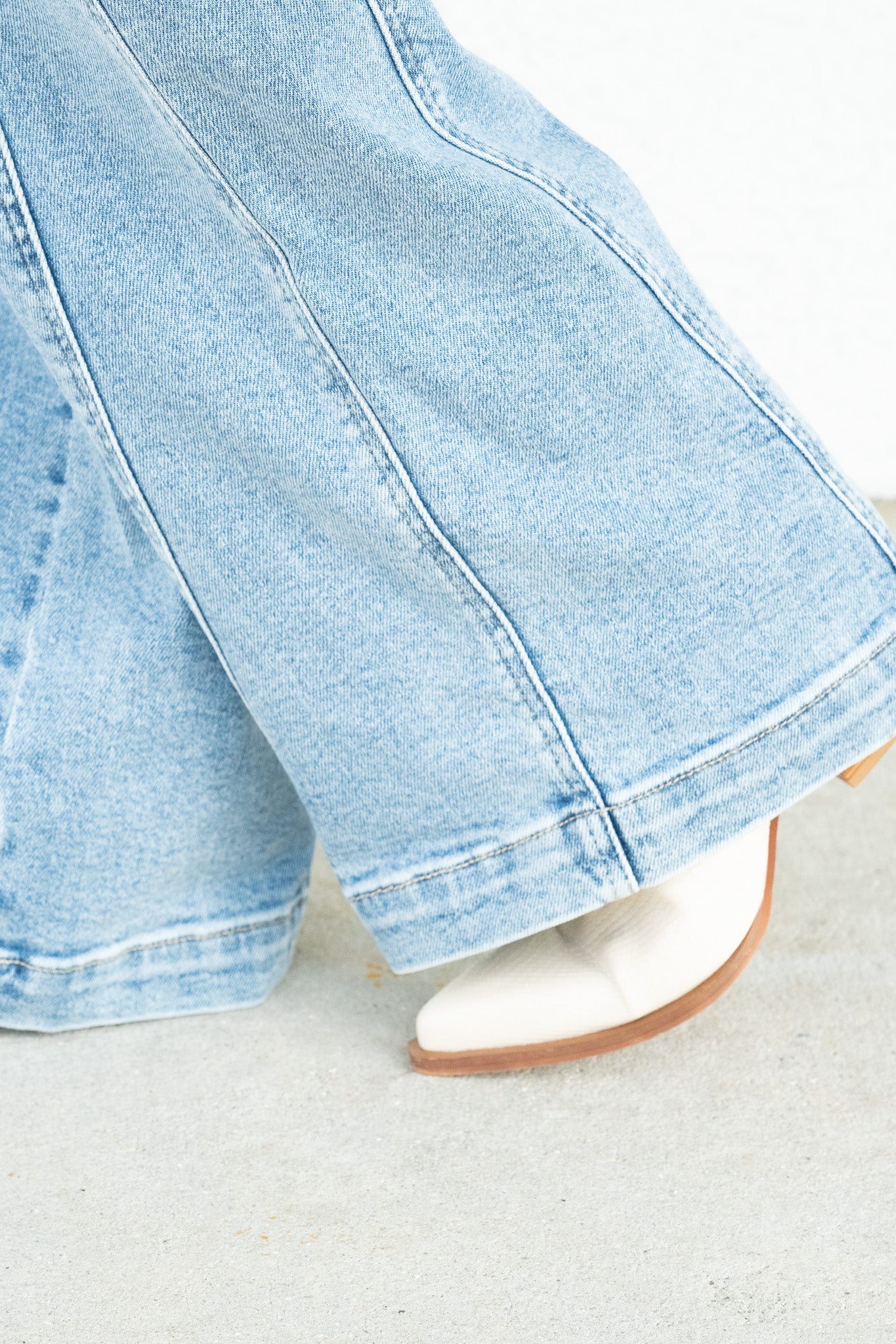 Material Girl By Judy Blue - High Rise Seam Insert Retro Wide Leg Jeans