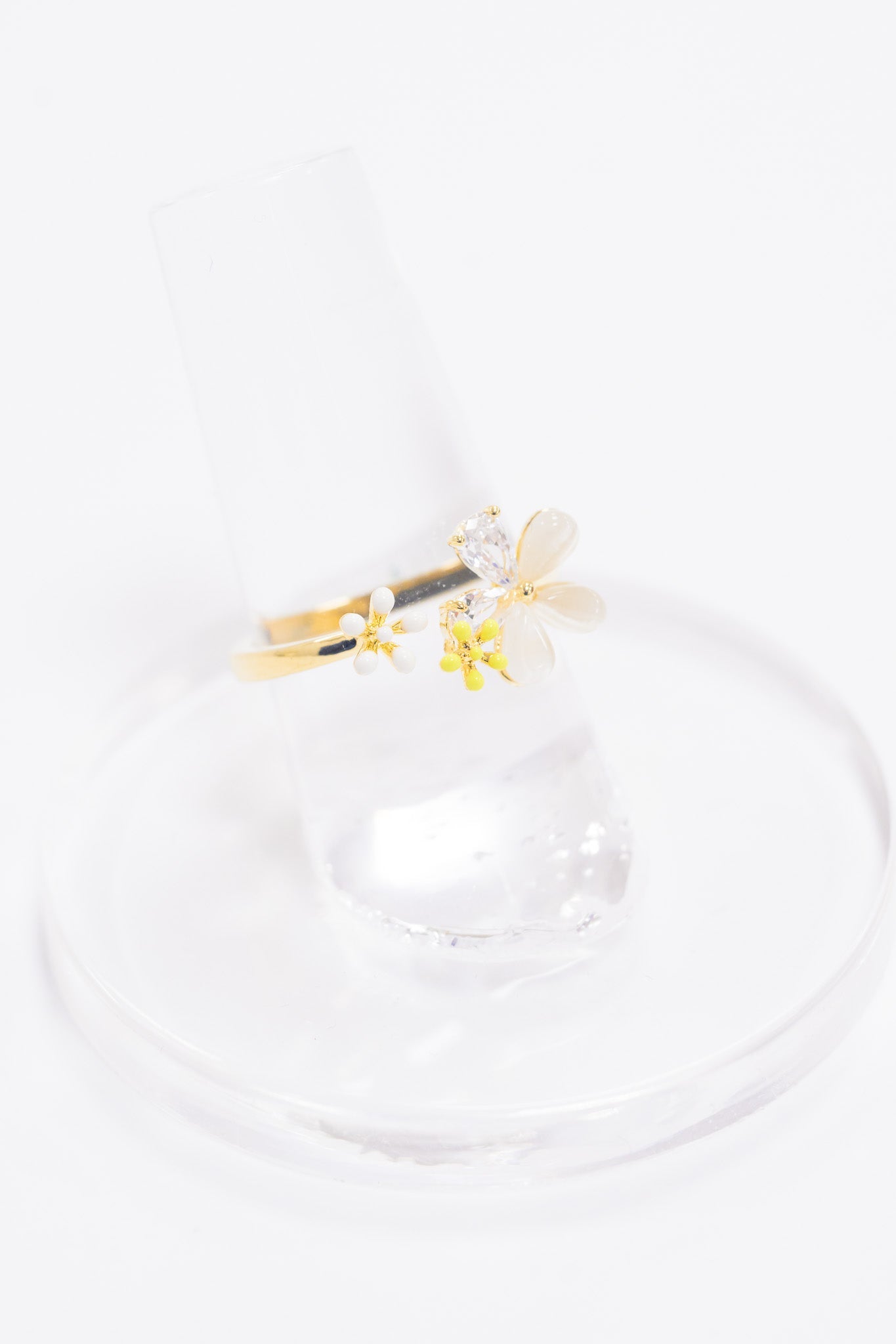 Chasing Daisies Ring - Gold Yellow