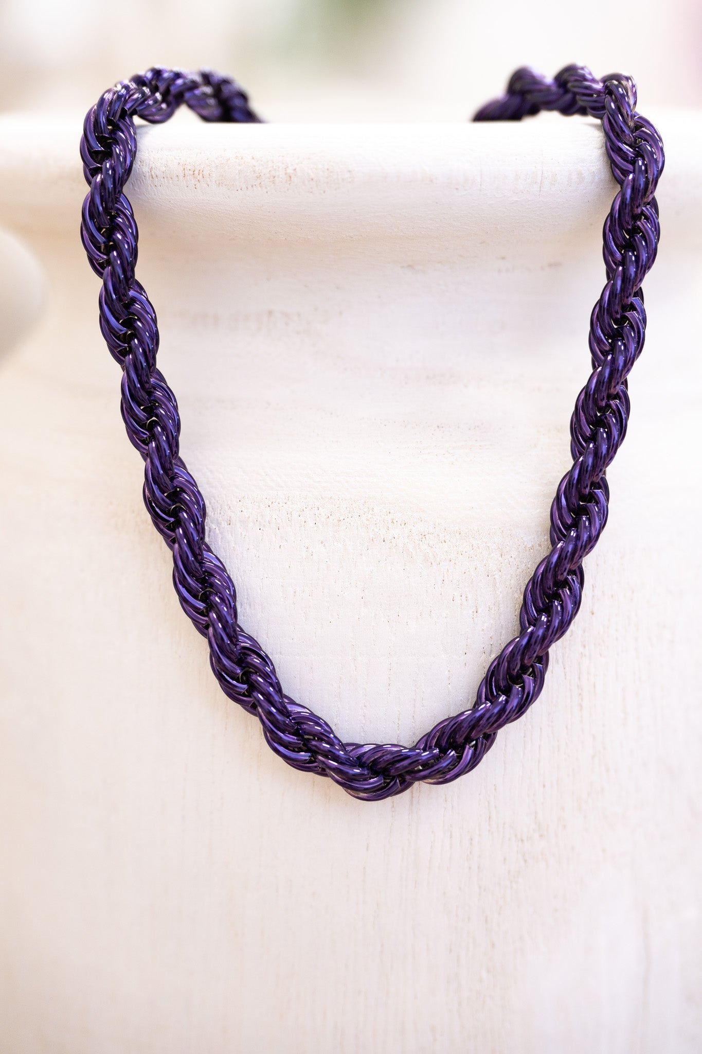 Mega Pint Paradise Necklace - Liquid Metallic Royal Crown