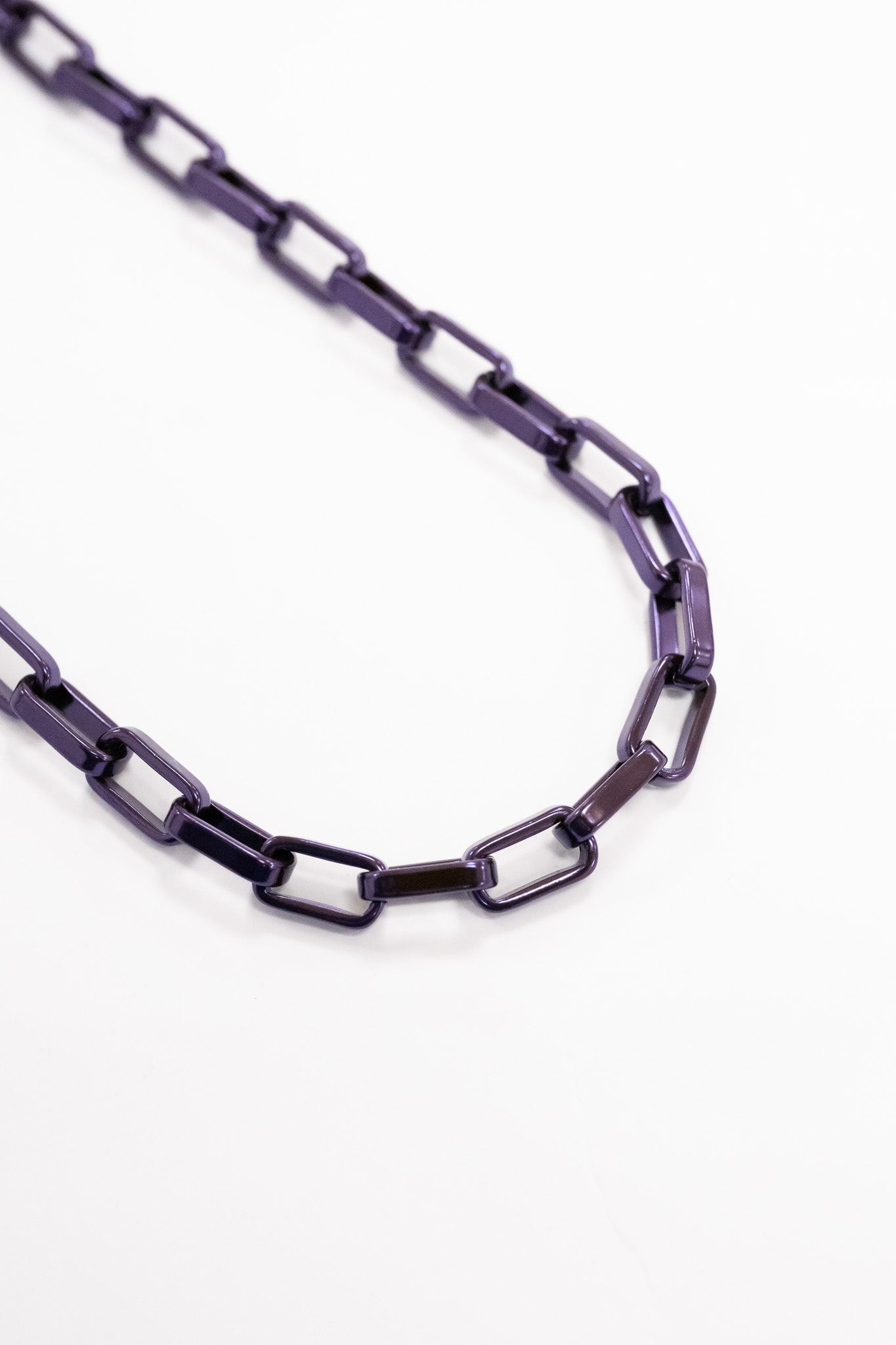 Daphne Necklace - Metallic Royal Crown